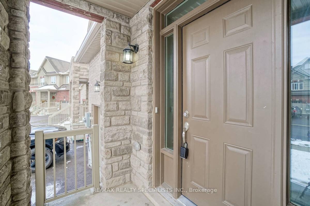 Photo 6 of 70 Bradbury Road, Hamilton, Stoney Creek Mountain — HOMEH