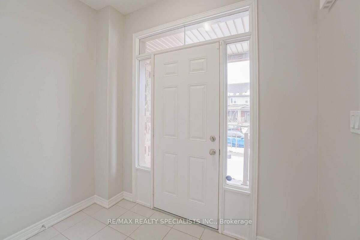 Photo 7 of 70 Bradbury Road, Hamilton, Stoney Creek Mountain — HOMEH