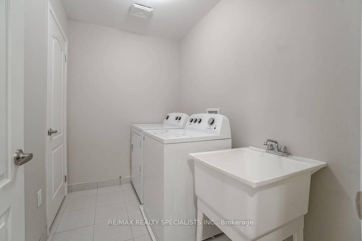 Photo 25 of 70 Bradbury Road, Hamilton, Stoney Creek Mountain — HOMEH