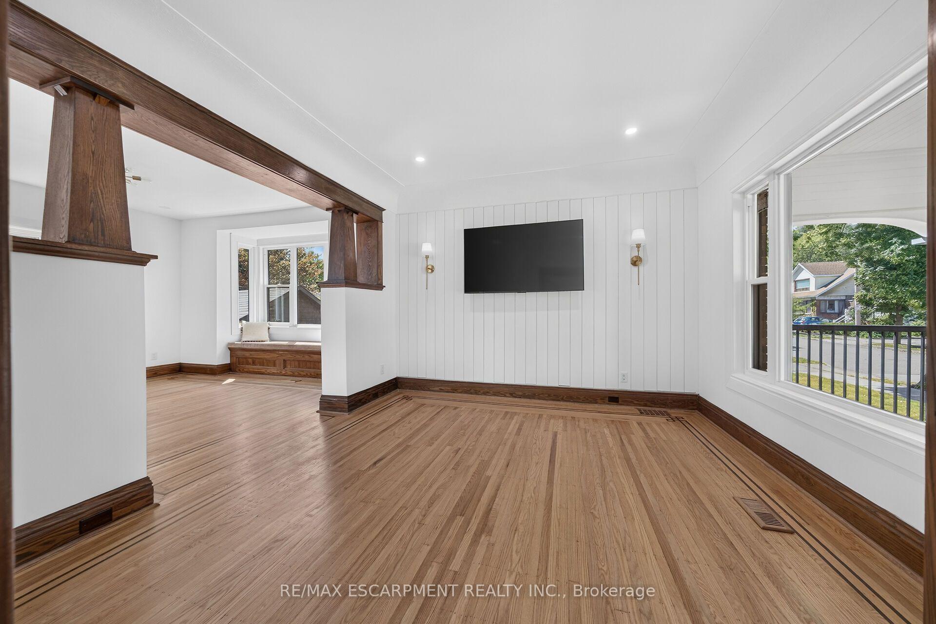 Photo 10 of 229 Park Row S, Hamilton, Delta — HOMEH