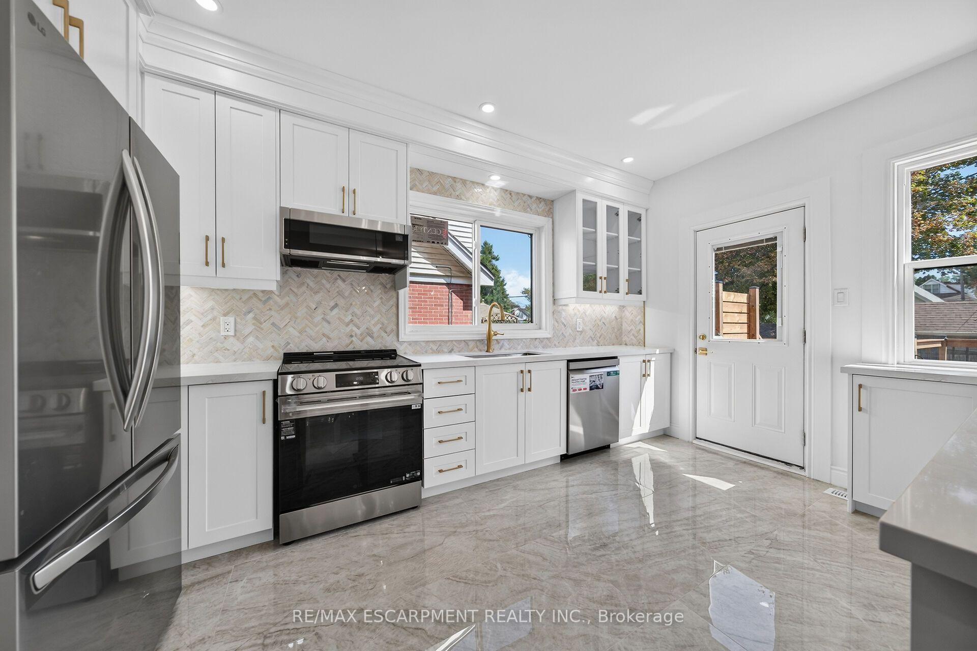 Photo 13 of 229 Park Row S, Hamilton, Delta — HOMEH