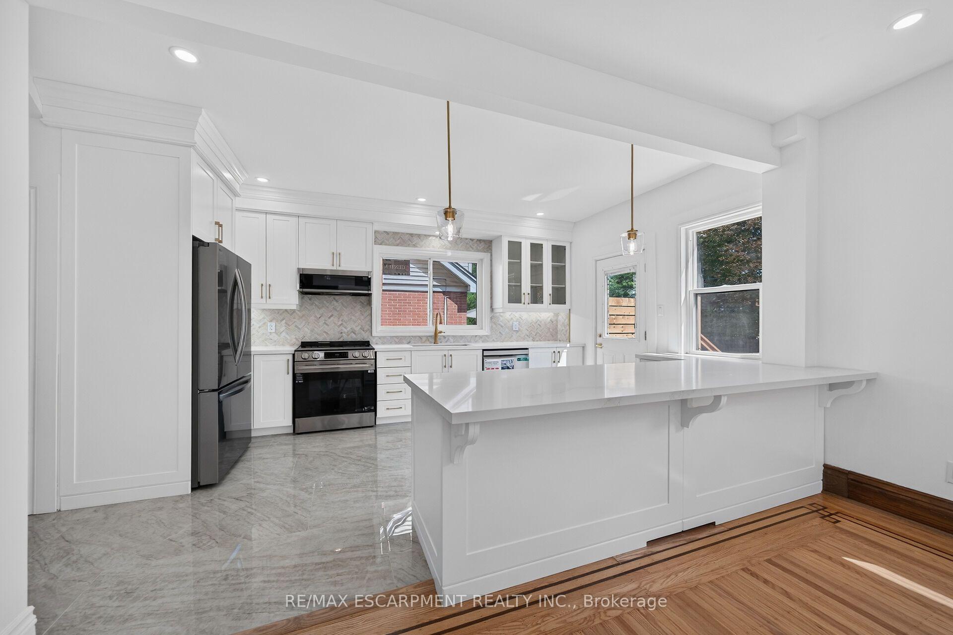 Photo 17 of 229 Park Row S, Hamilton, Delta — HOMEH