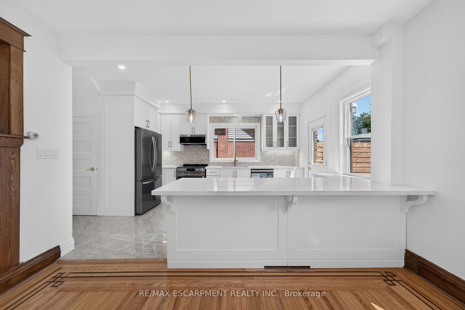 Photo 18 of 229 Park Row S, Hamilton, Delta — HOMEH