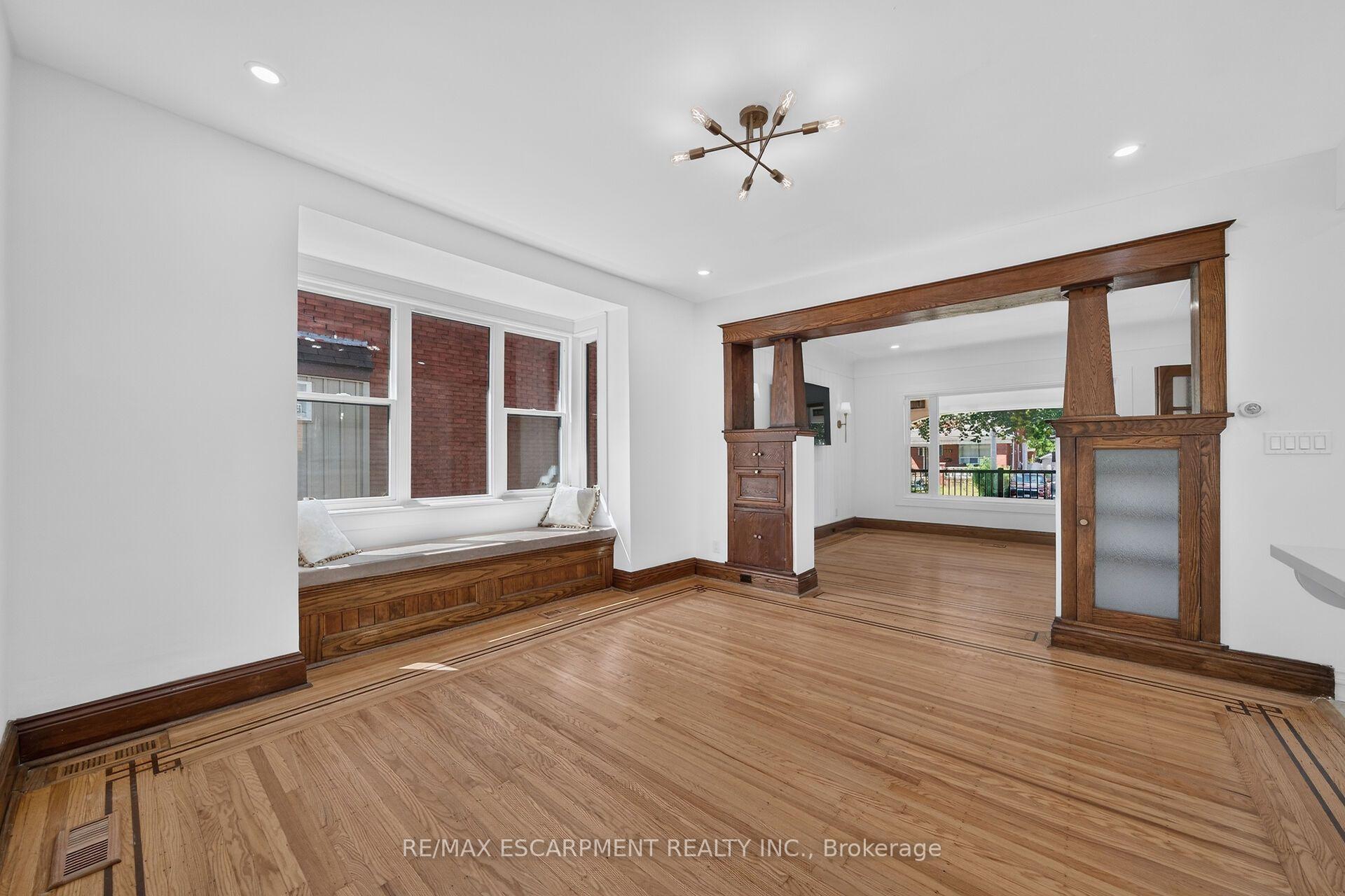 Photo 20 of 229 Park Row S, Hamilton, Delta — HOMEH