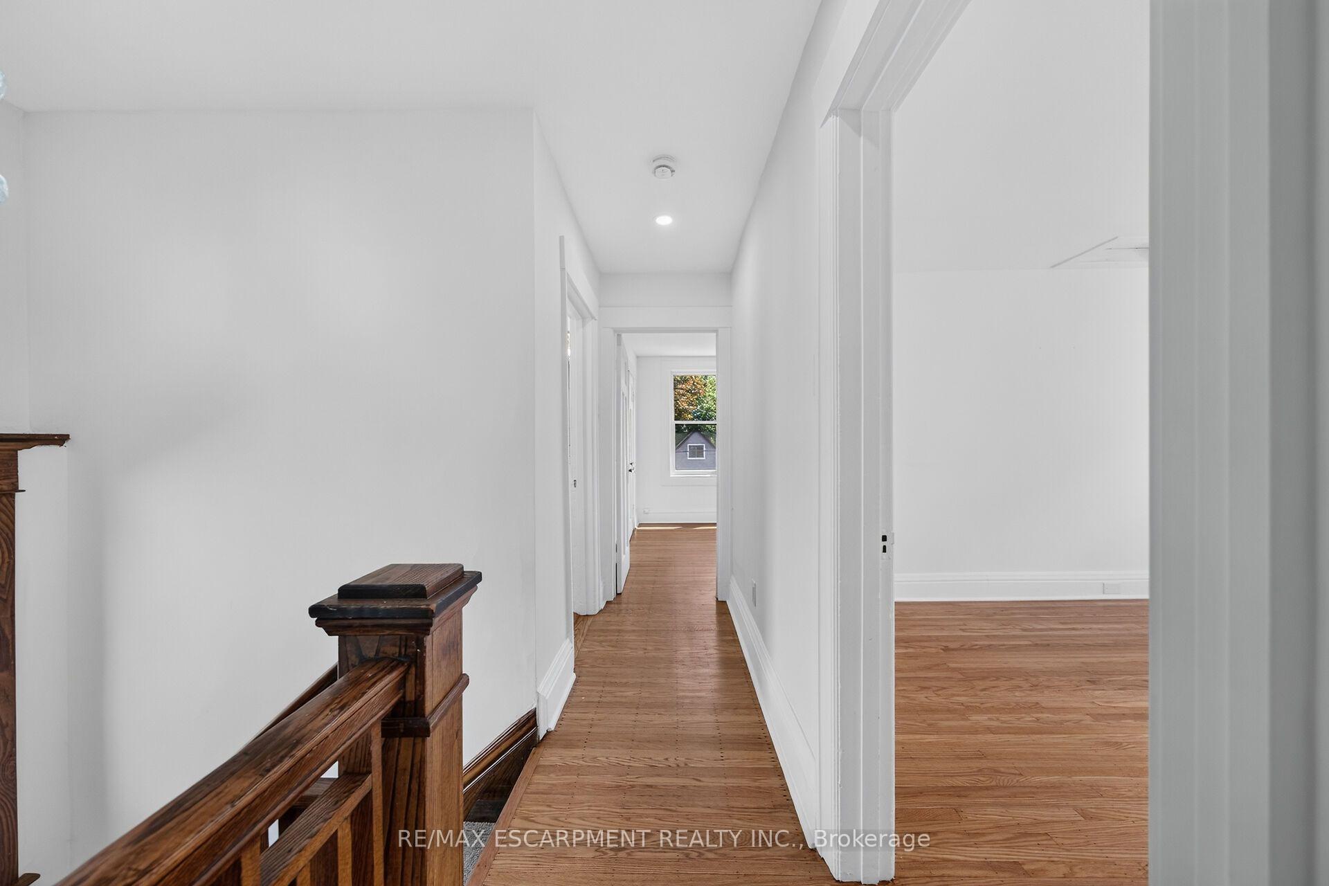 Photo 24 of 229 Park Row S, Hamilton, Delta — HOMEH
