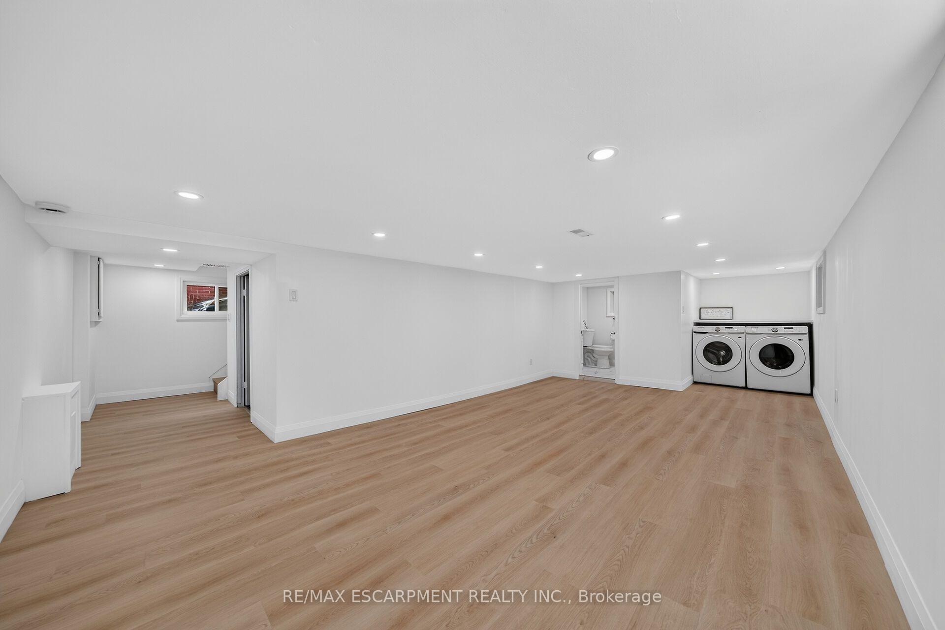 Photo 34 of 229 Park Row S, Hamilton, Delta — HOMEH