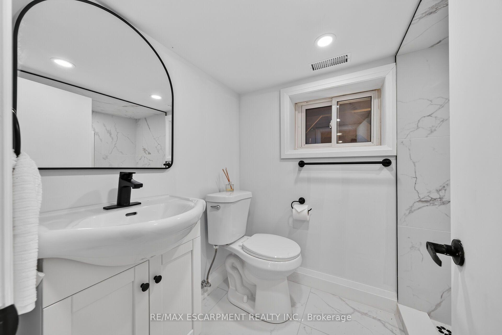 Photo 38 of 229 Park Row S, Hamilton, Delta — HOMEH