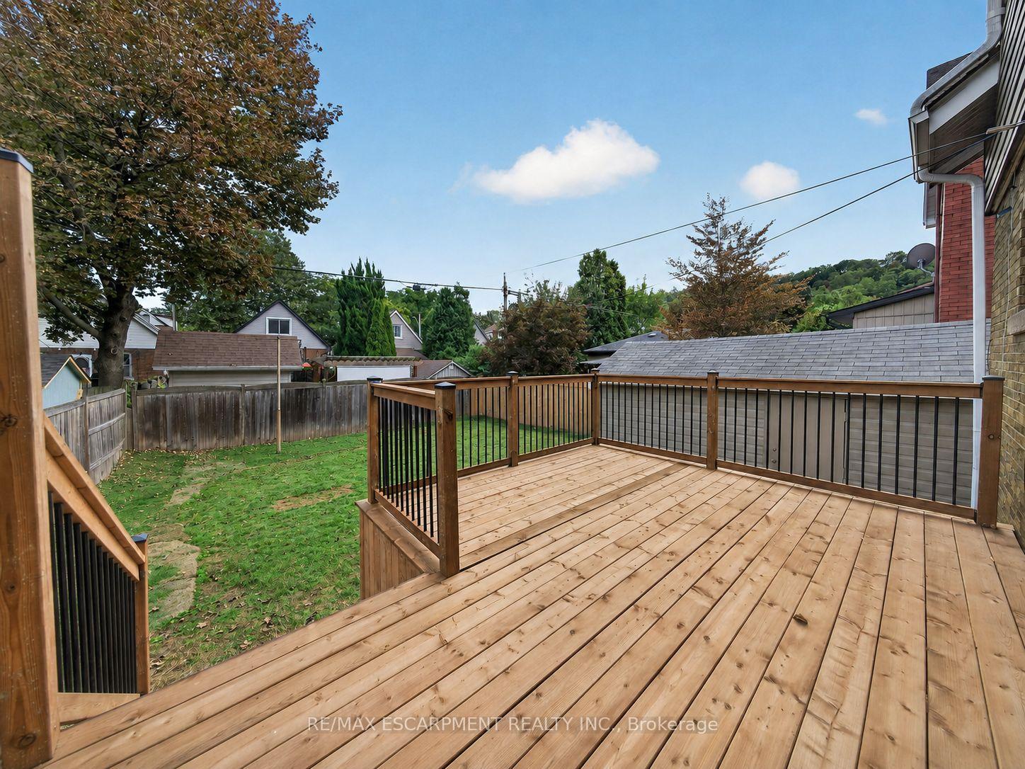 Photo 41 of 229 Park Row S, Hamilton, Delta — HOMEH