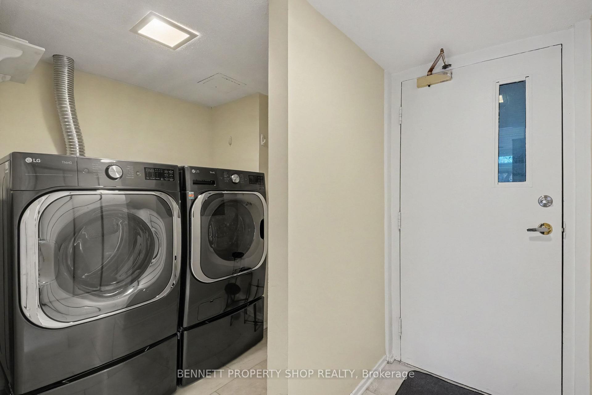 Photo 9 of Unit 45, 100 Hillside Drive, Ottawa, Viscount Alexander Park — HOMEH