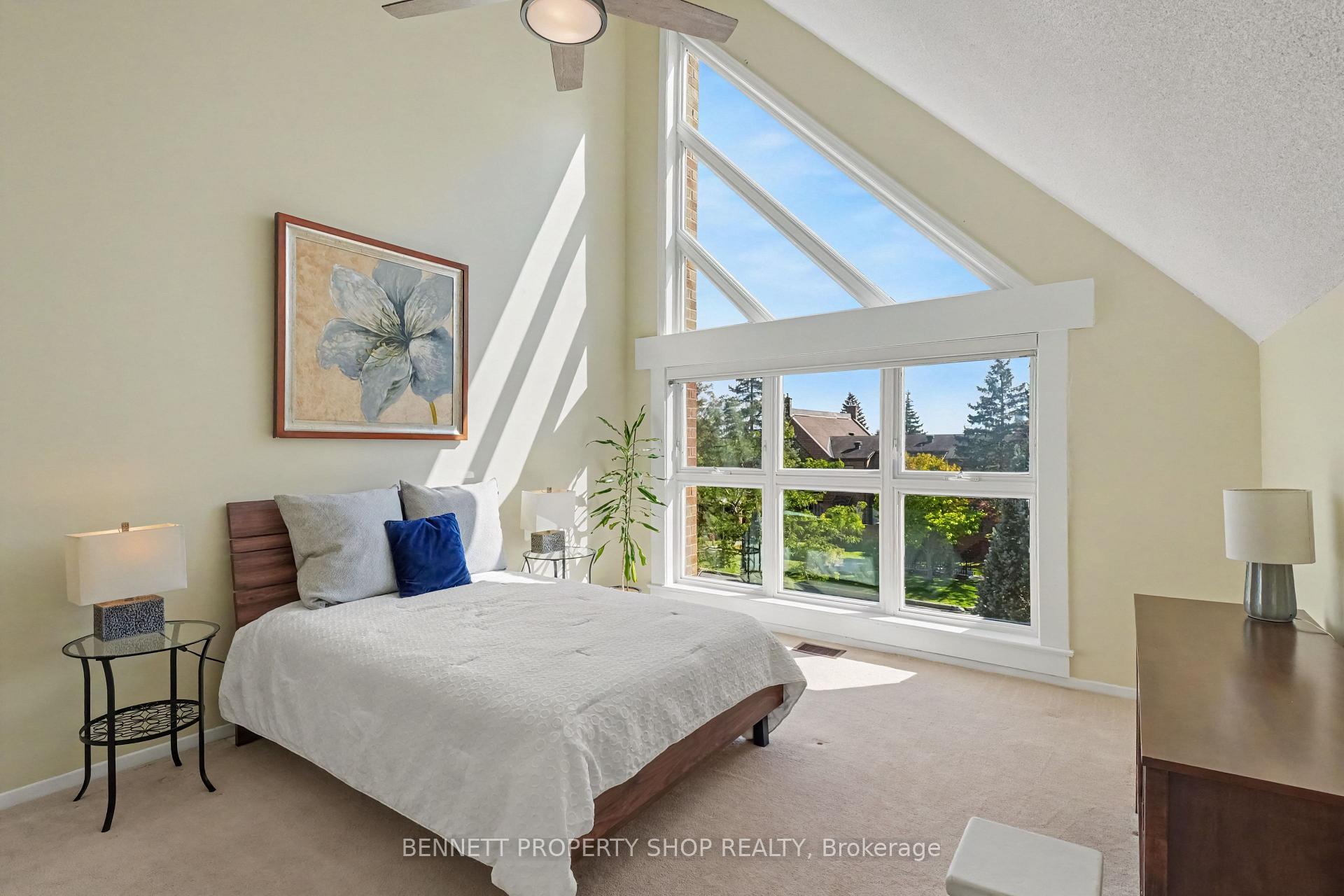 Photo 11 of Unit 45, 100 Hillside Drive, Ottawa, Viscount Alexander Park — HOMEH