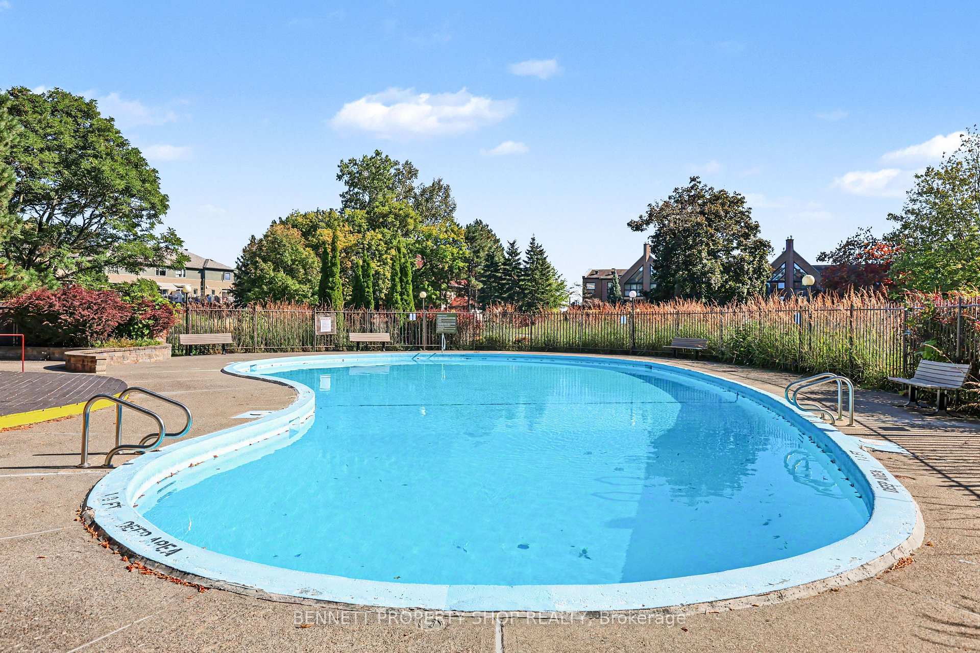Photo 20 of Unit 45, 100 Hillside Drive, Ottawa, Viscount Alexander Park — HOMEH