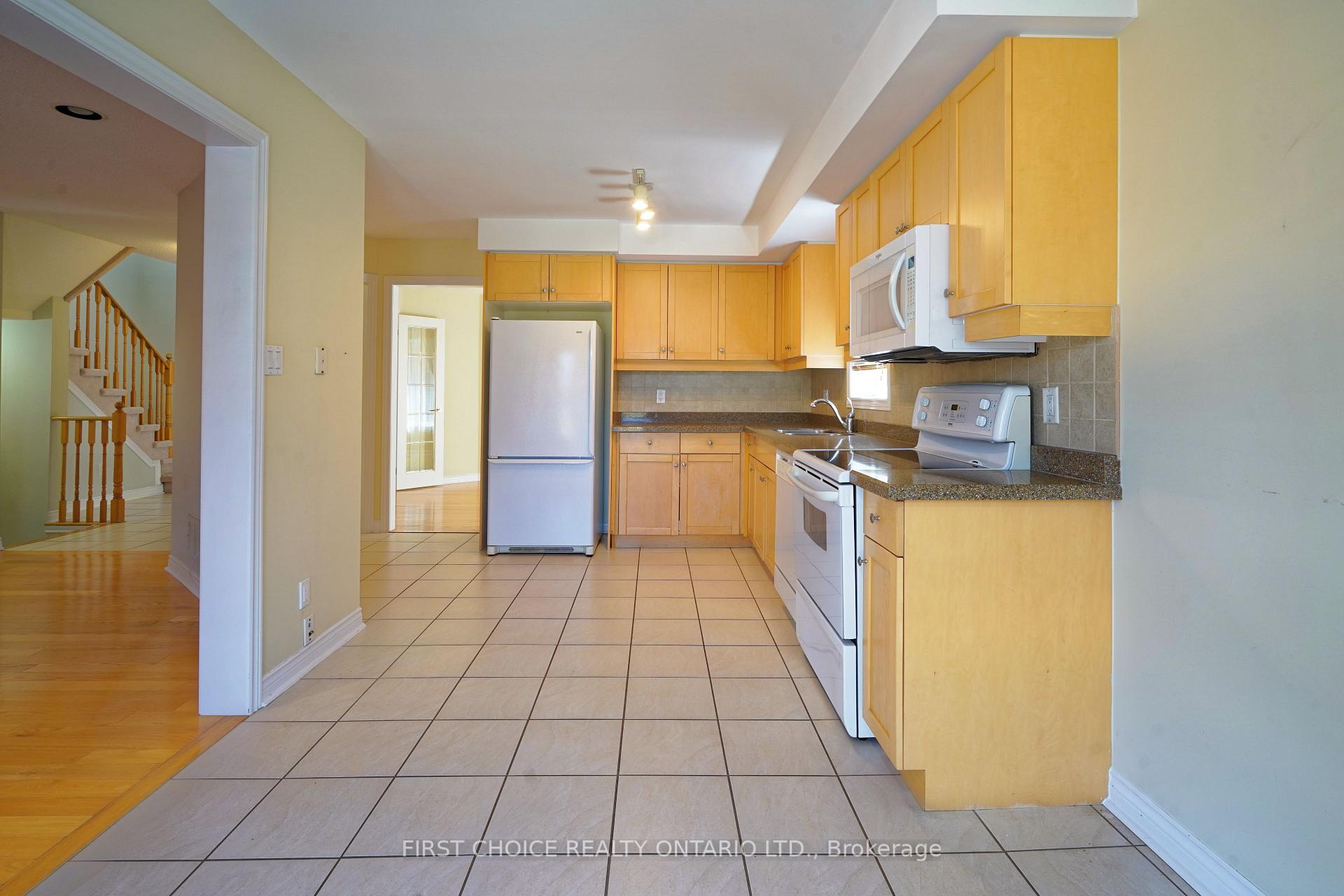 Photo 11 of 6 Forest Link Court, New Tecumseth, Rural New Tecumseth — HOMEH