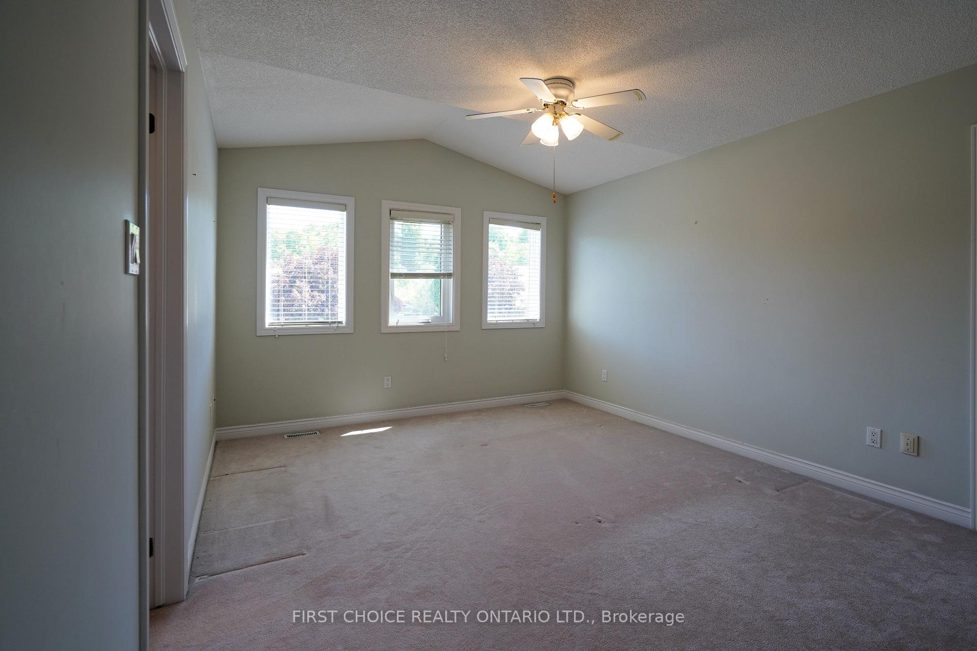 Photo 21 of 6 Forest Link Court, New Tecumseth, Rural New Tecumseth — HOMEH