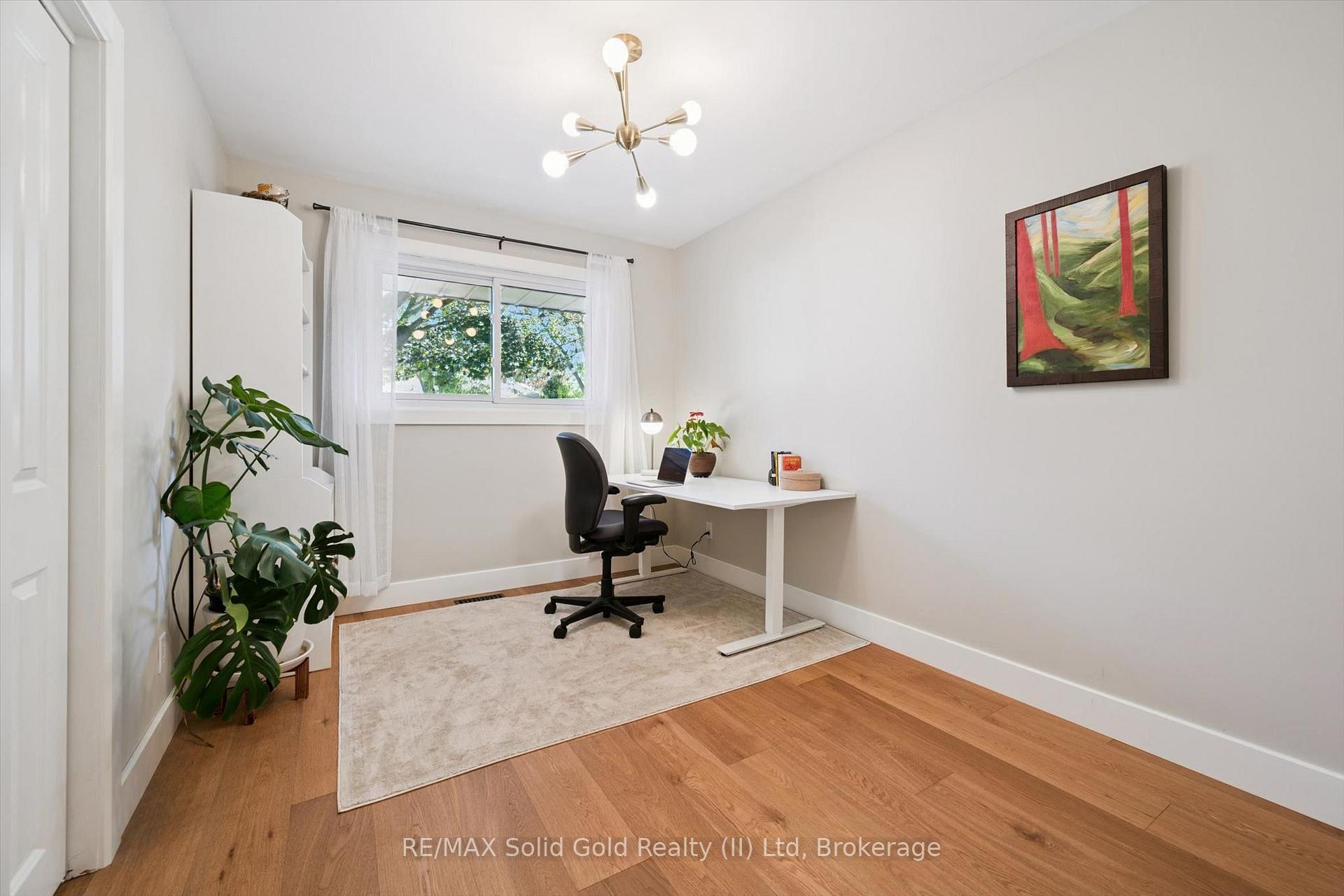 Photo 16 of 38 Yule Place, Kitchener, Stanley Park — HOMEH