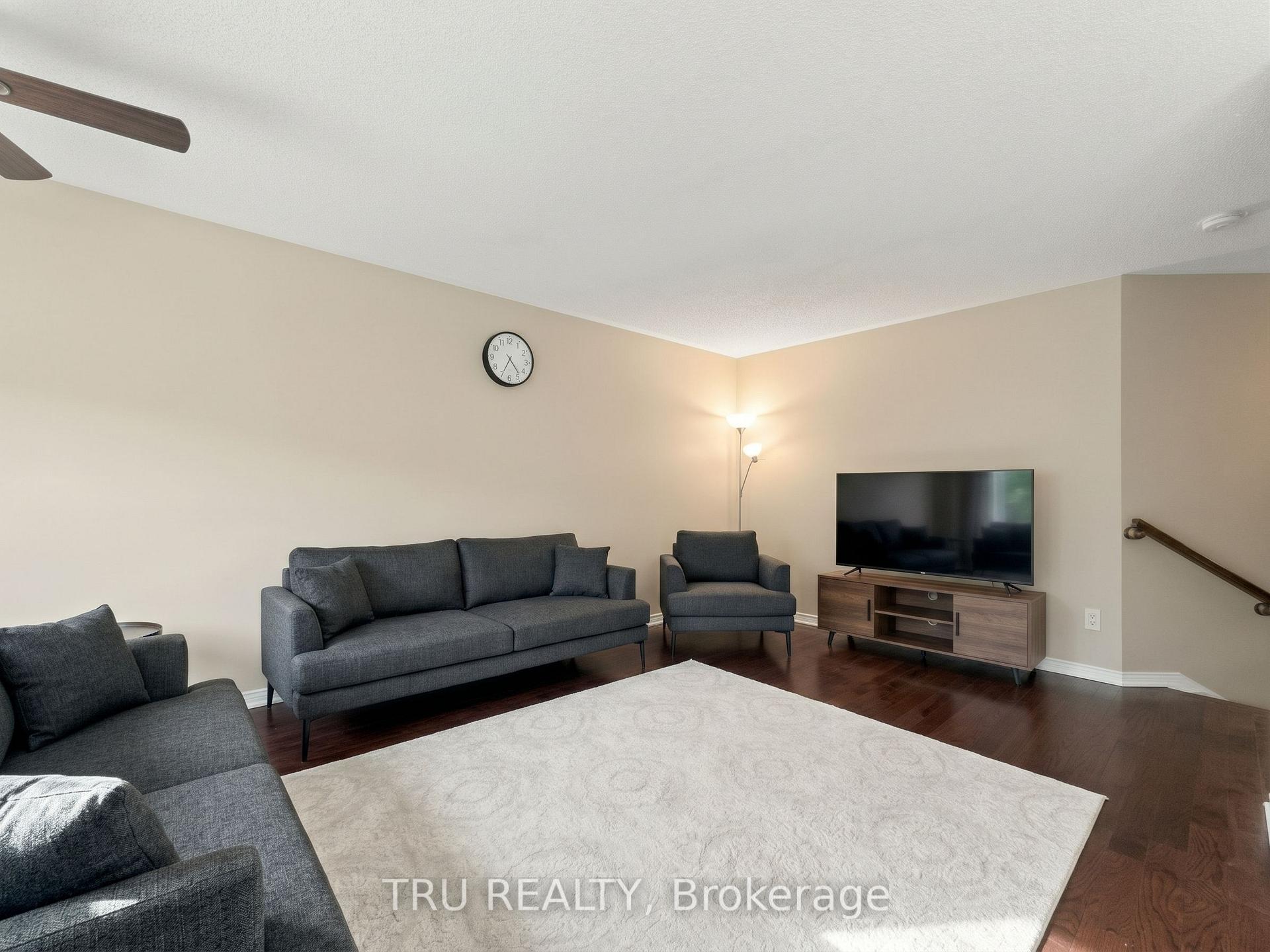Photo 4 of Unit 48, 336 Hillsboro Private, Ottawa, Kanata - Emerald Meadows/Trailwest — HOMEH
