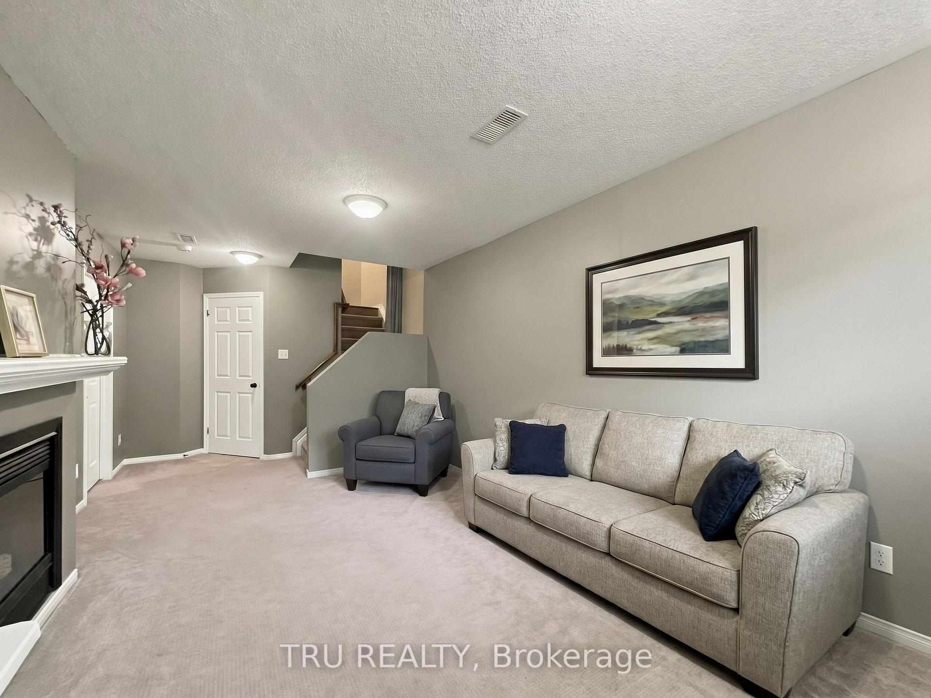 Photo 18 of Unit 48, 336 Hillsboro Private, Ottawa, Kanata - Emerald Meadows/Trailwest — HOMEH