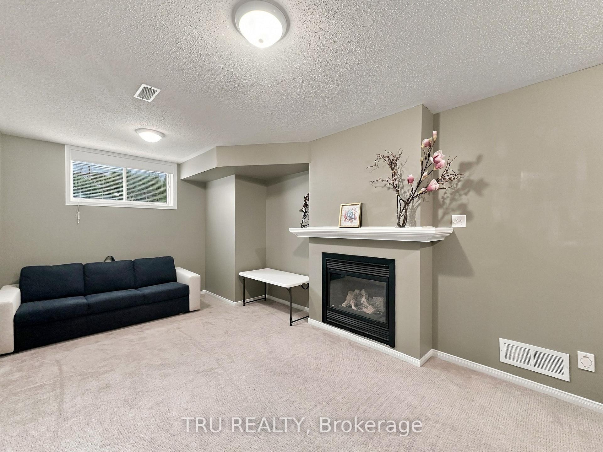 Photo 19 of Unit 48, 336 Hillsboro Private, Ottawa, Kanata - Emerald Meadows/Trailwest — HOMEH
