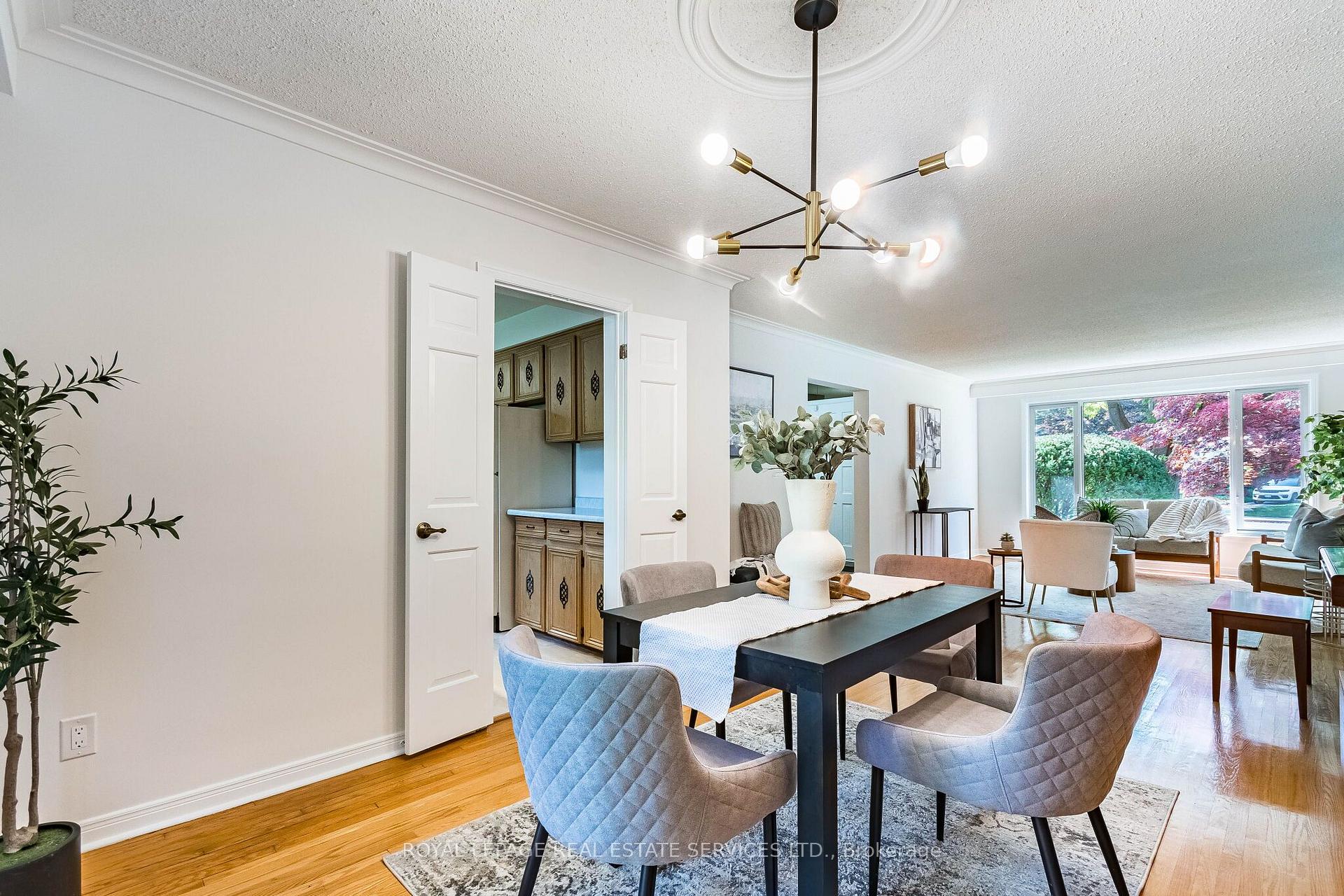 Photo 6 of 213 The Kingsway, Etobicoke, Edenbridge-Humber Valley — HOMEH