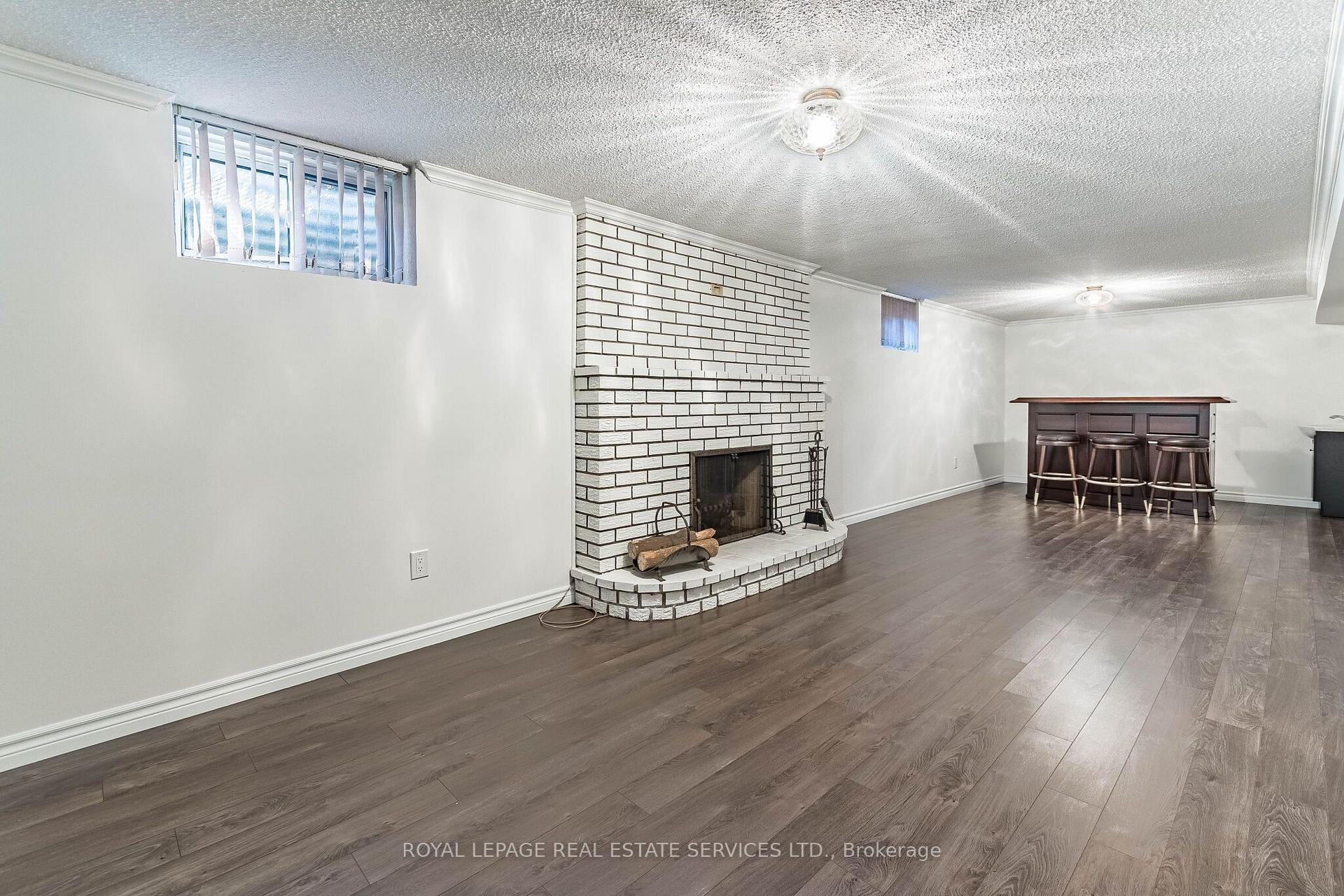 Photo 26 of 213 The Kingsway, Etobicoke, Edenbridge-Humber Valley — HOMEH