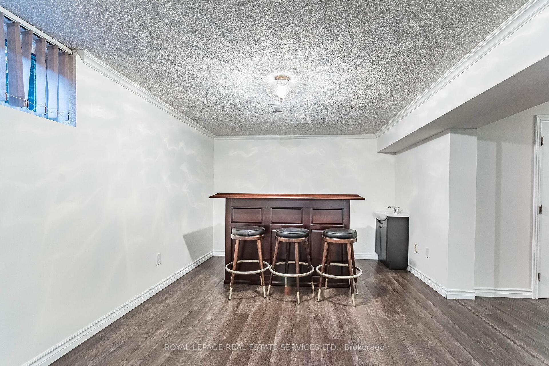 Photo 28 of 213 The Kingsway, Etobicoke, Edenbridge-Humber Valley — HOMEH