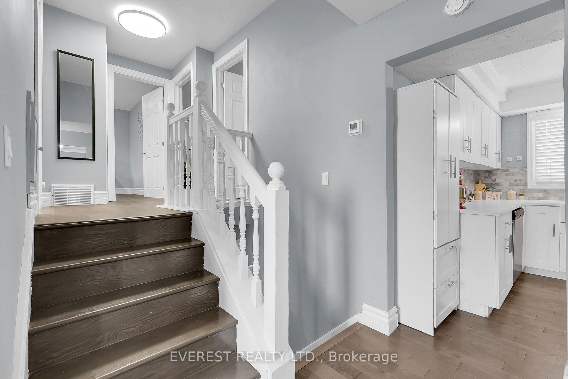 Photo 14 of 3992 Longfellow Avenue, Windsor, Roseland West — HOMEH
