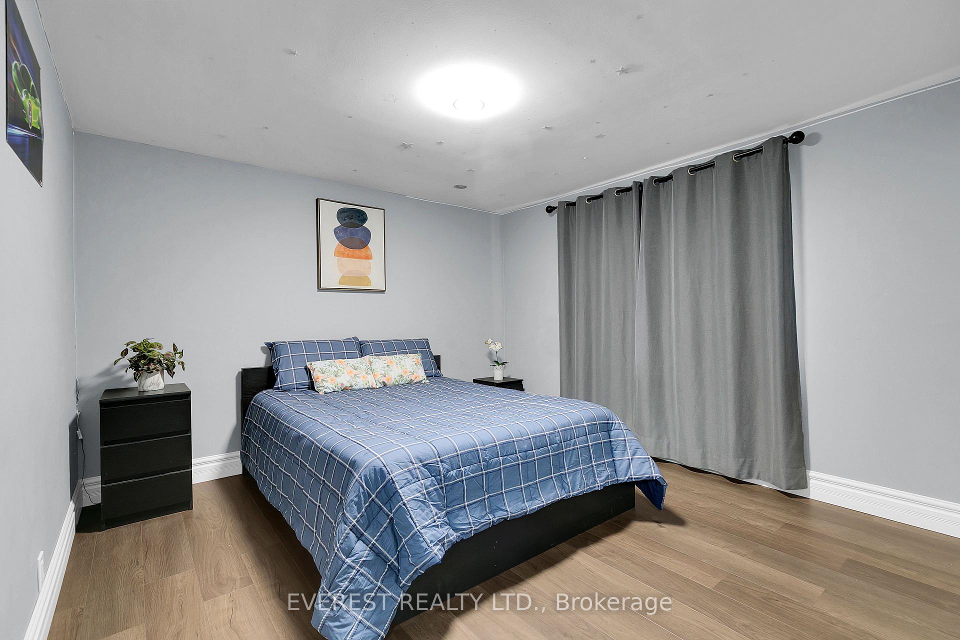 Photo 17 of 3992 Longfellow Avenue, Windsor, Roseland West — HOMEH