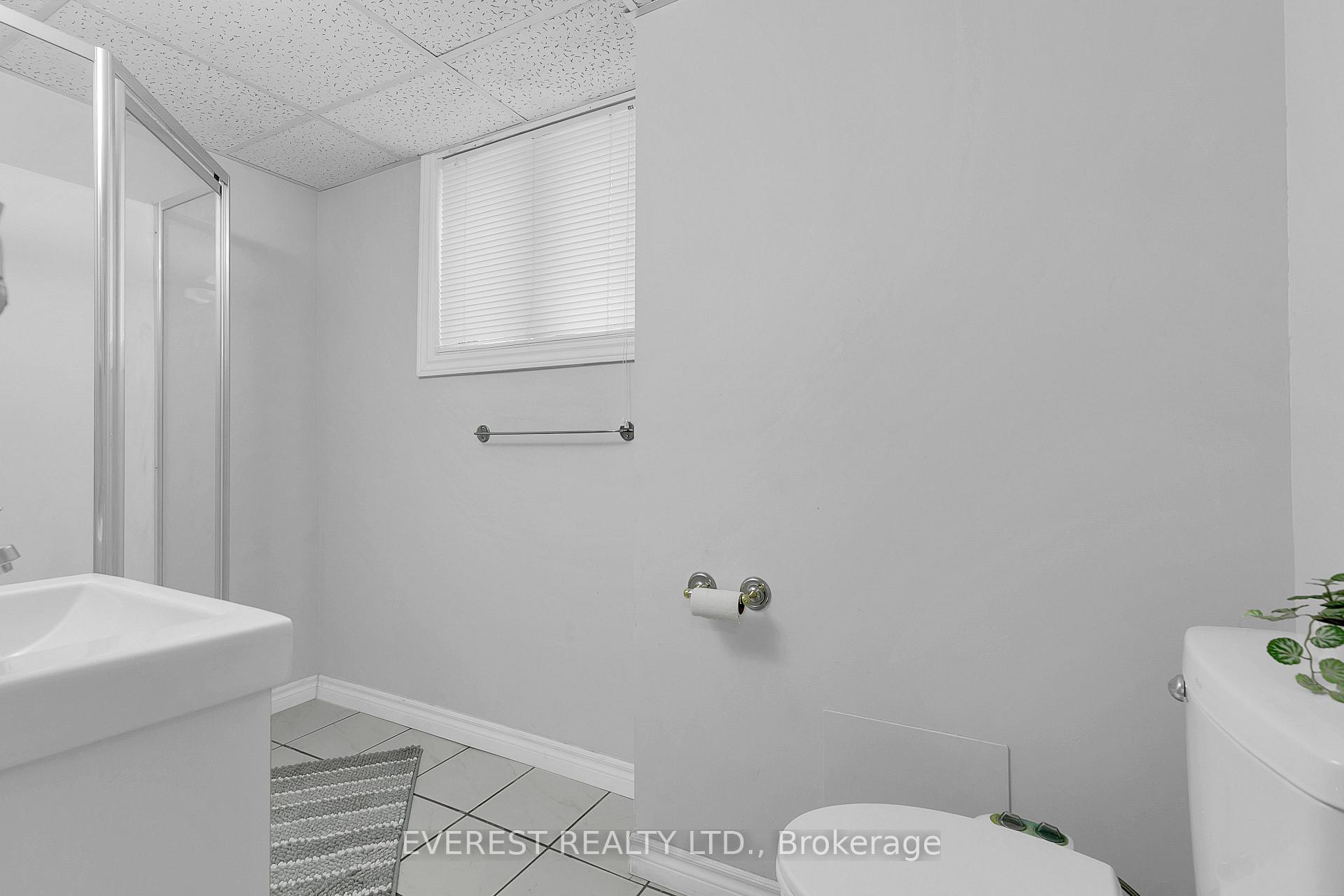 Photo 28 of 3992 Longfellow Avenue, Windsor, Roseland West — HOMEH