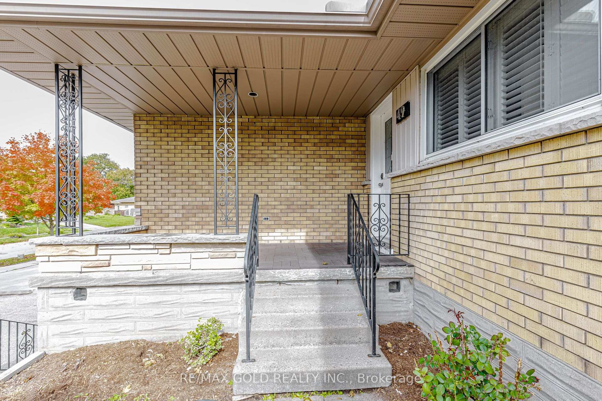 Photo 6 of 49 Kenneth Avenue, Kitchener, Stanley Park — HOMEH
