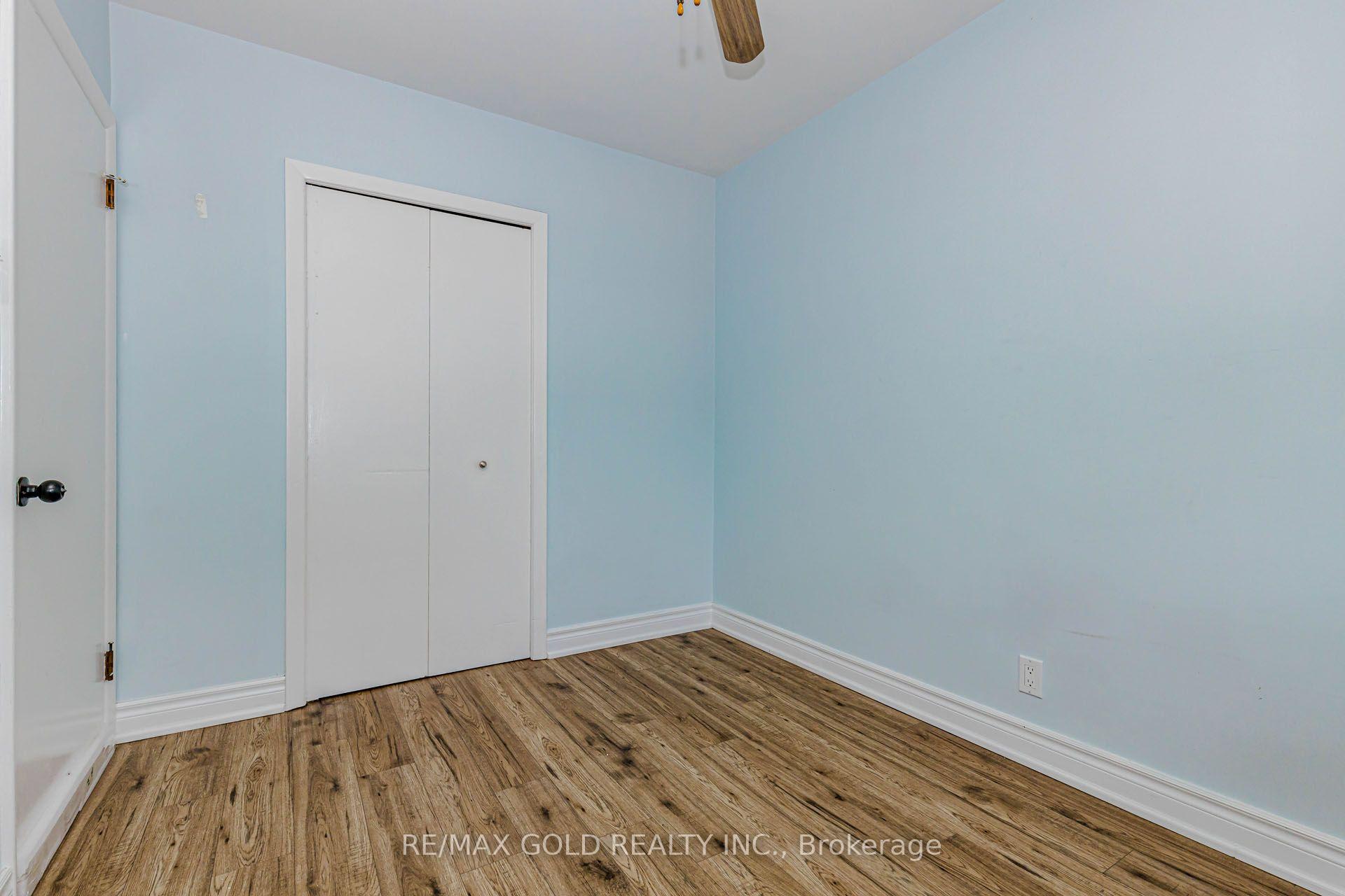 Photo 24 of 49 Kenneth Avenue, Kitchener, Stanley Park — HOMEH