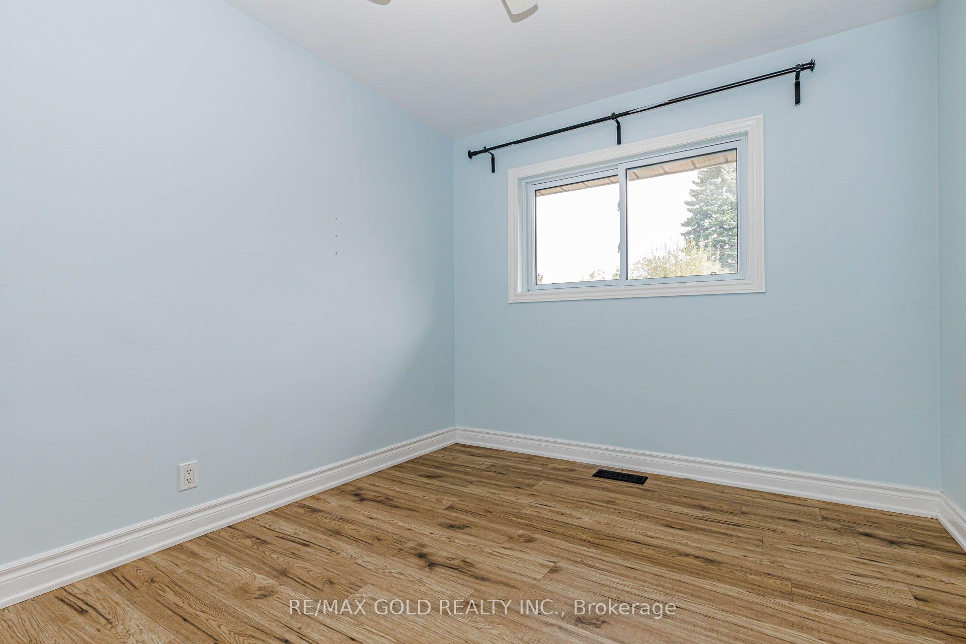 Photo 26 of 49 Kenneth Avenue, Kitchener, Stanley Park — HOMEH