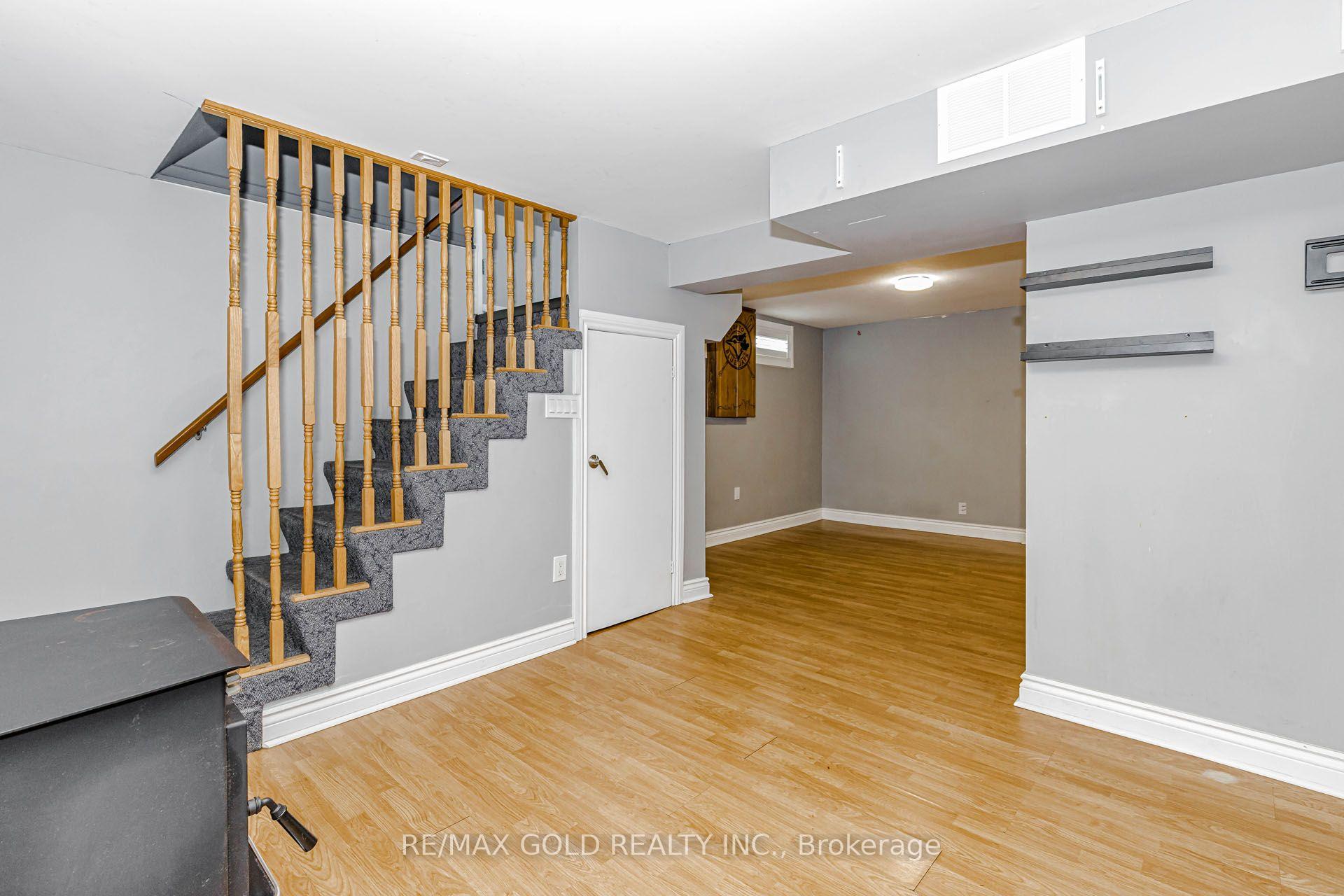 Photo 32 of 49 Kenneth Avenue, Kitchener, Stanley Park — HOMEH
