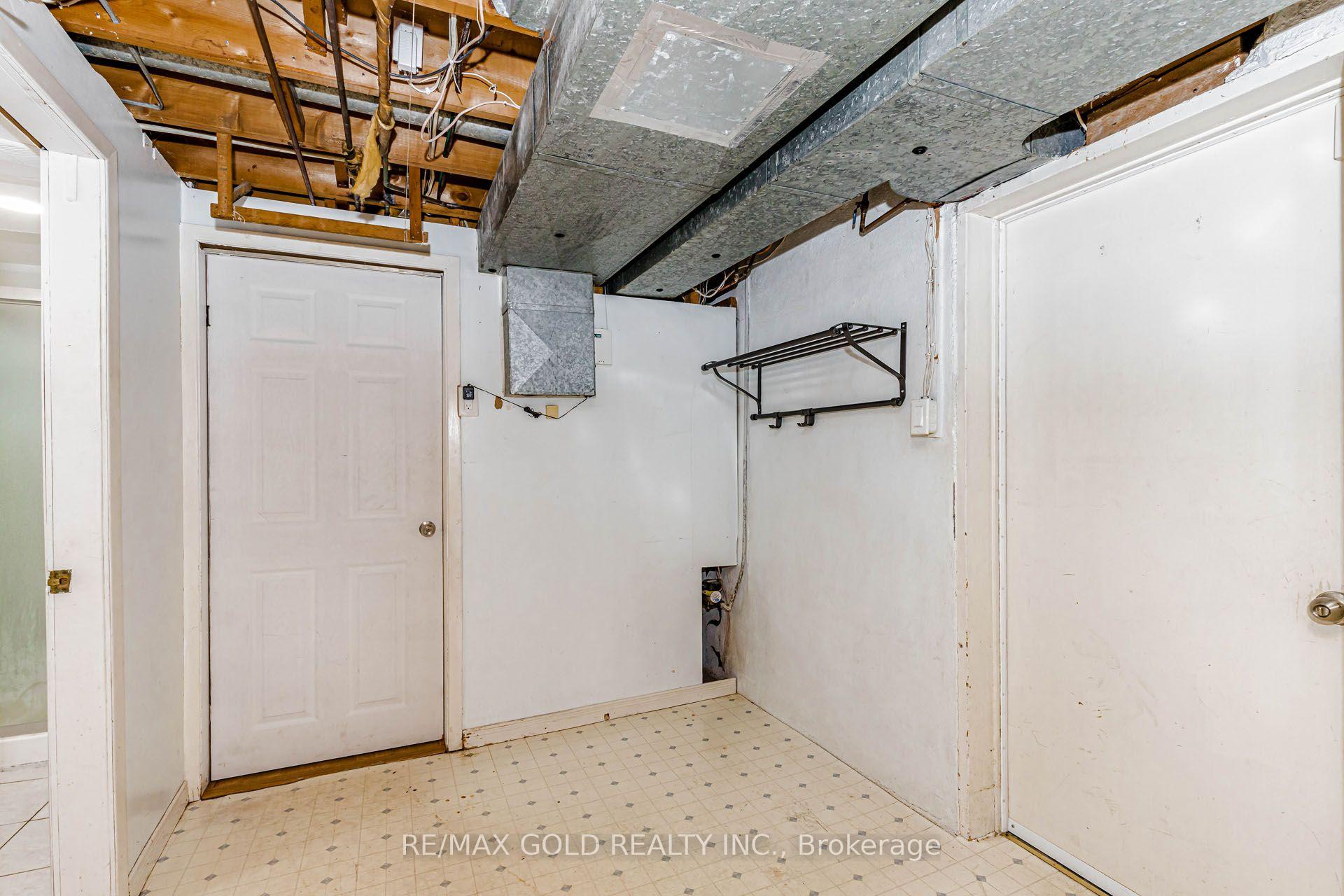 Photo 37 of 49 Kenneth Avenue, Kitchener, Stanley Park — HOMEH