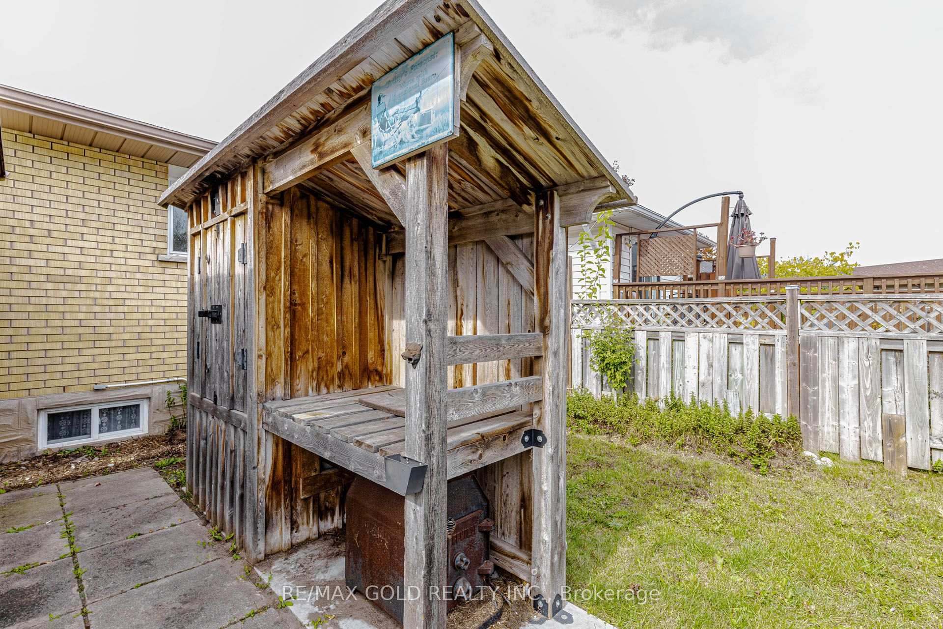 Photo 45 of 49 Kenneth Avenue, Kitchener, Stanley Park — HOMEH