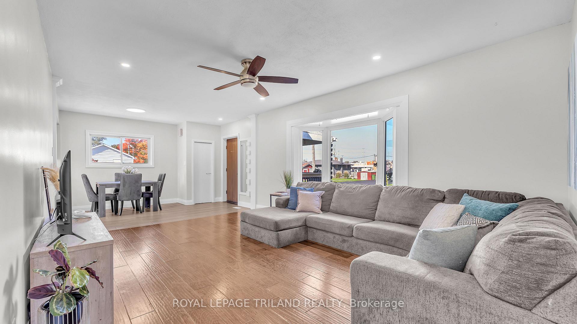 Photo 3 of 205 Erie Street, St. Thomas — HOMEH