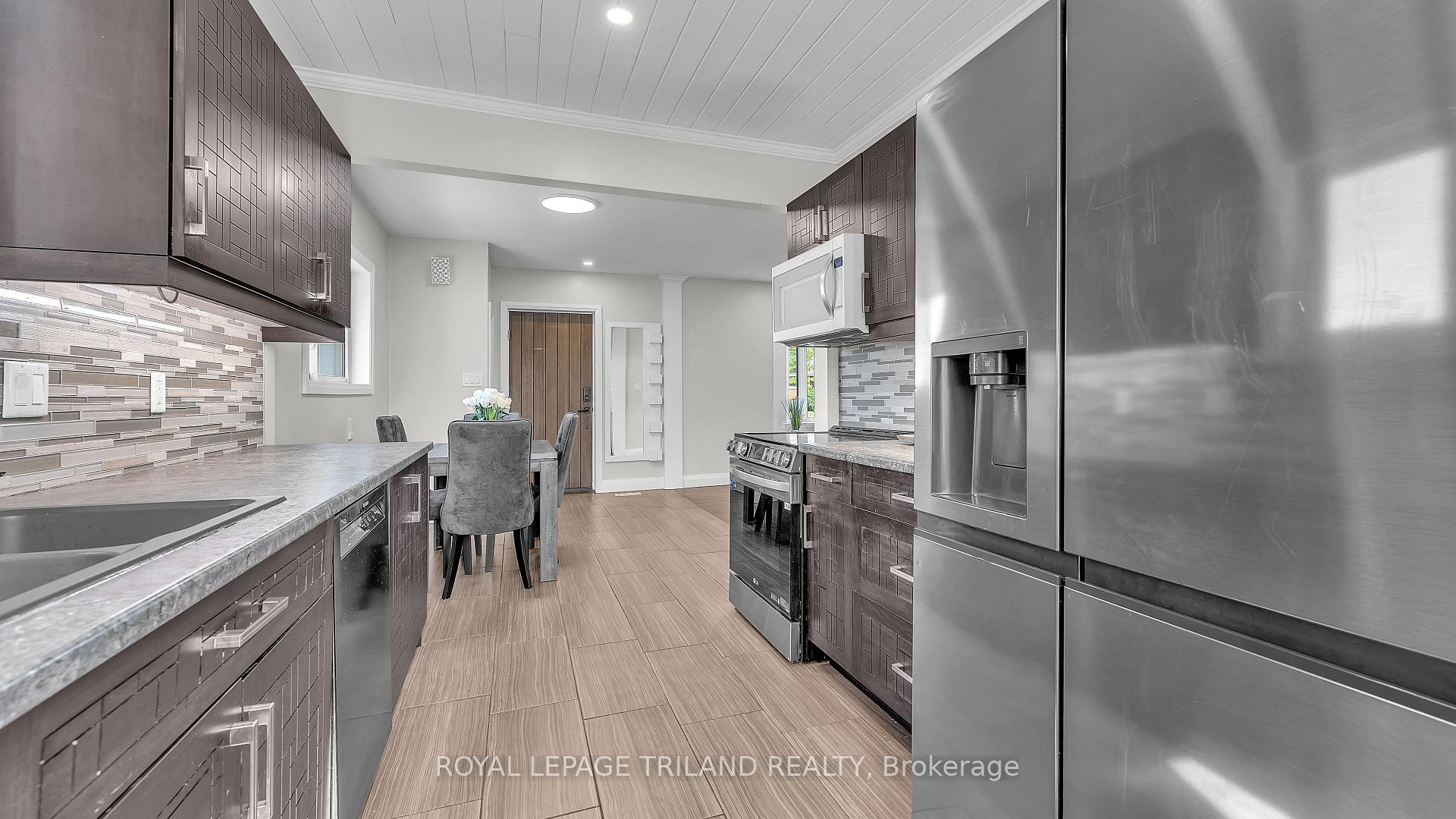 Photo 27 of 205 Erie Street, St. Thomas — HOMEH