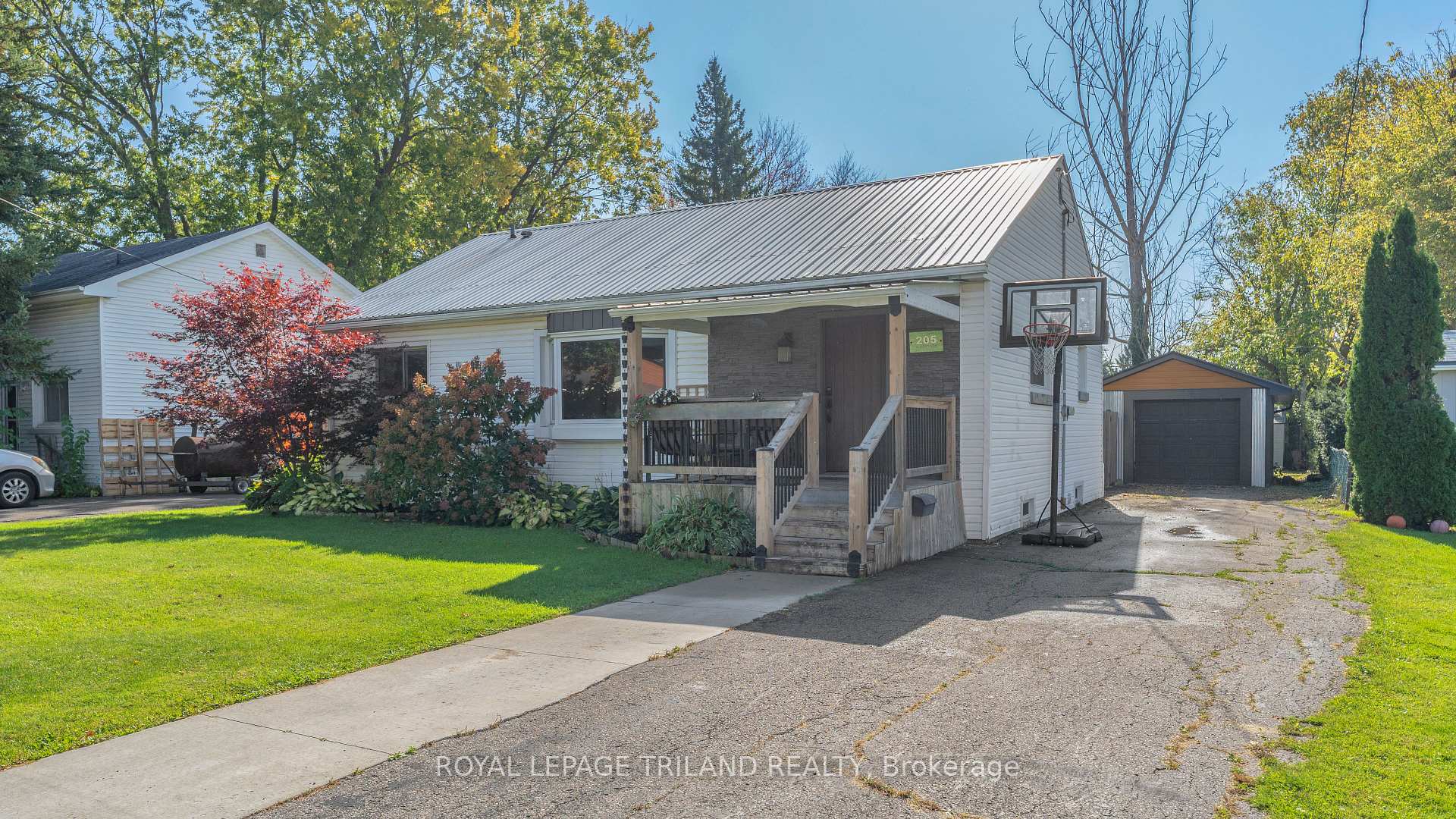 Photo 51 of 205 Erie Street, St. Thomas — HOMEH