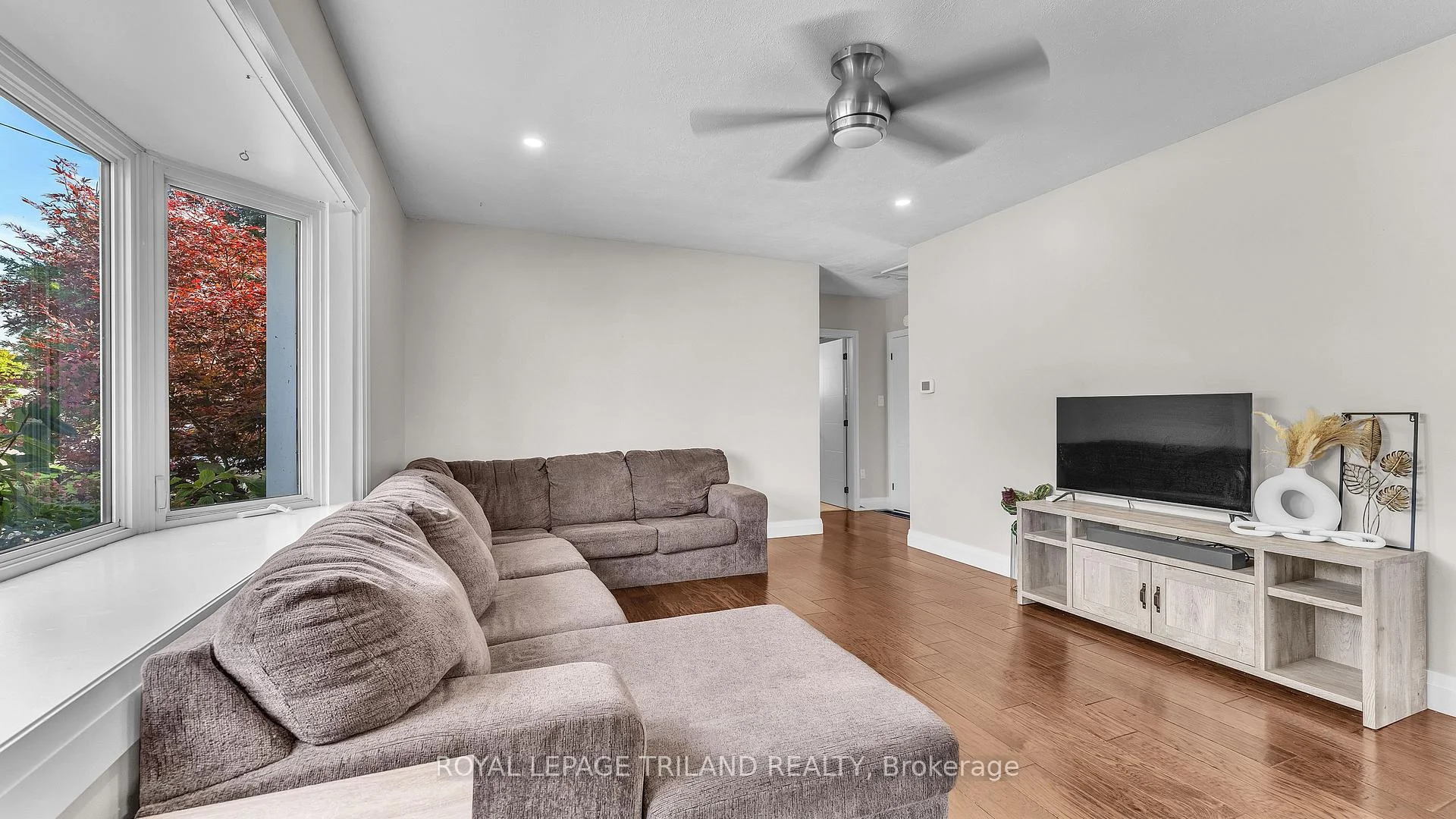 Photo 14 of 205 Erie Street, St. Thomas — HOMEH