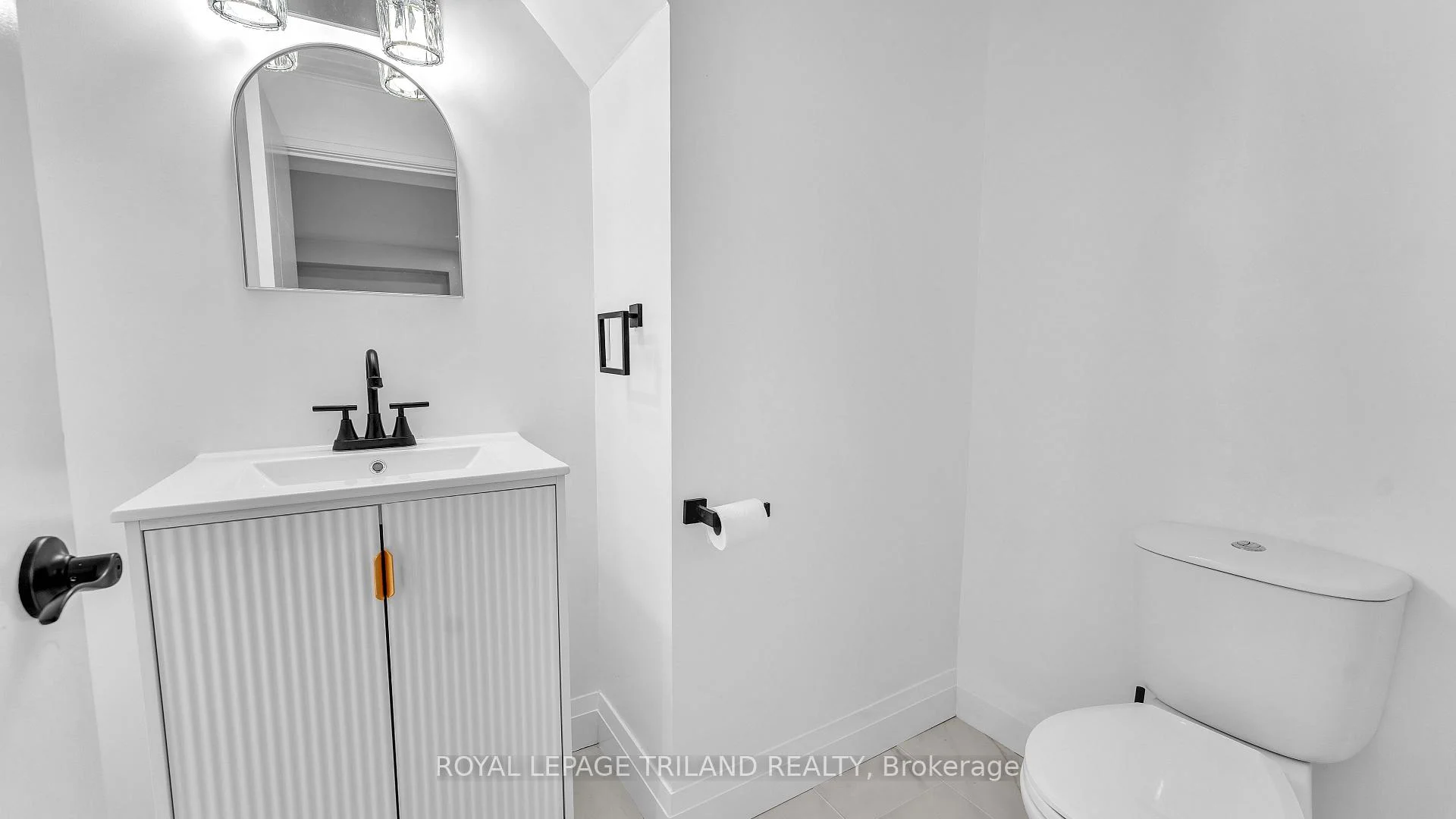 Photo 32 of 205 Erie Street, St. Thomas — HOMEH