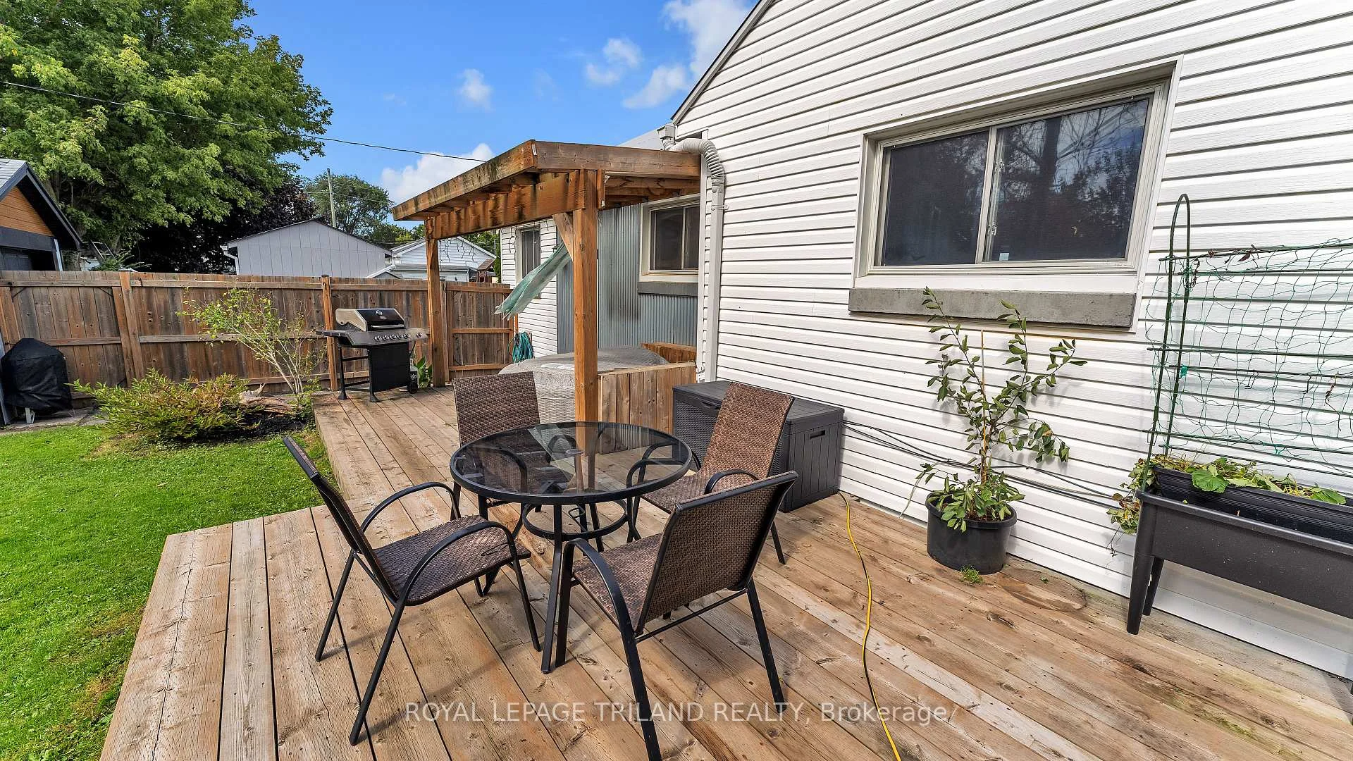 Photo 36 of 205 Erie Street, St. Thomas — HOMEH