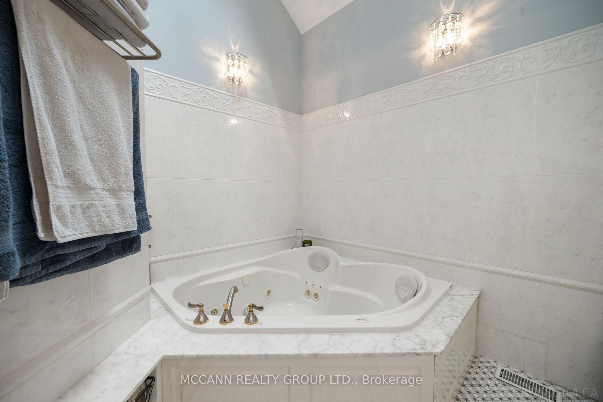 Photo 24 of 75 Haddington Avenue, Toronto, Bedford Park-Nortown — HOMEH