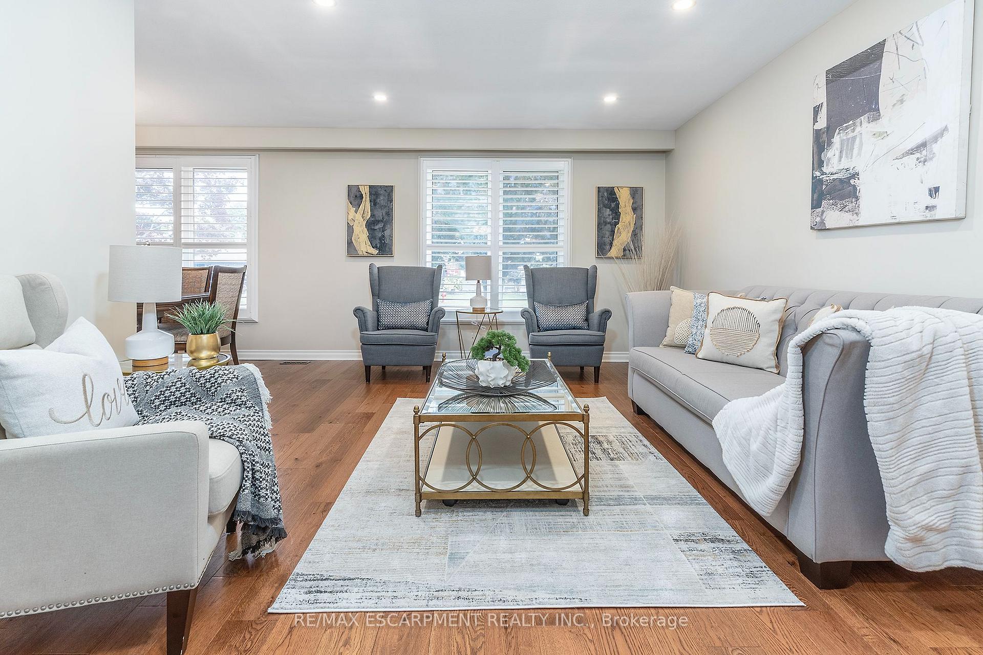 Photo 5 of 21 Green Forest Drive, Hamilton, Stoney Creek — HOMEH