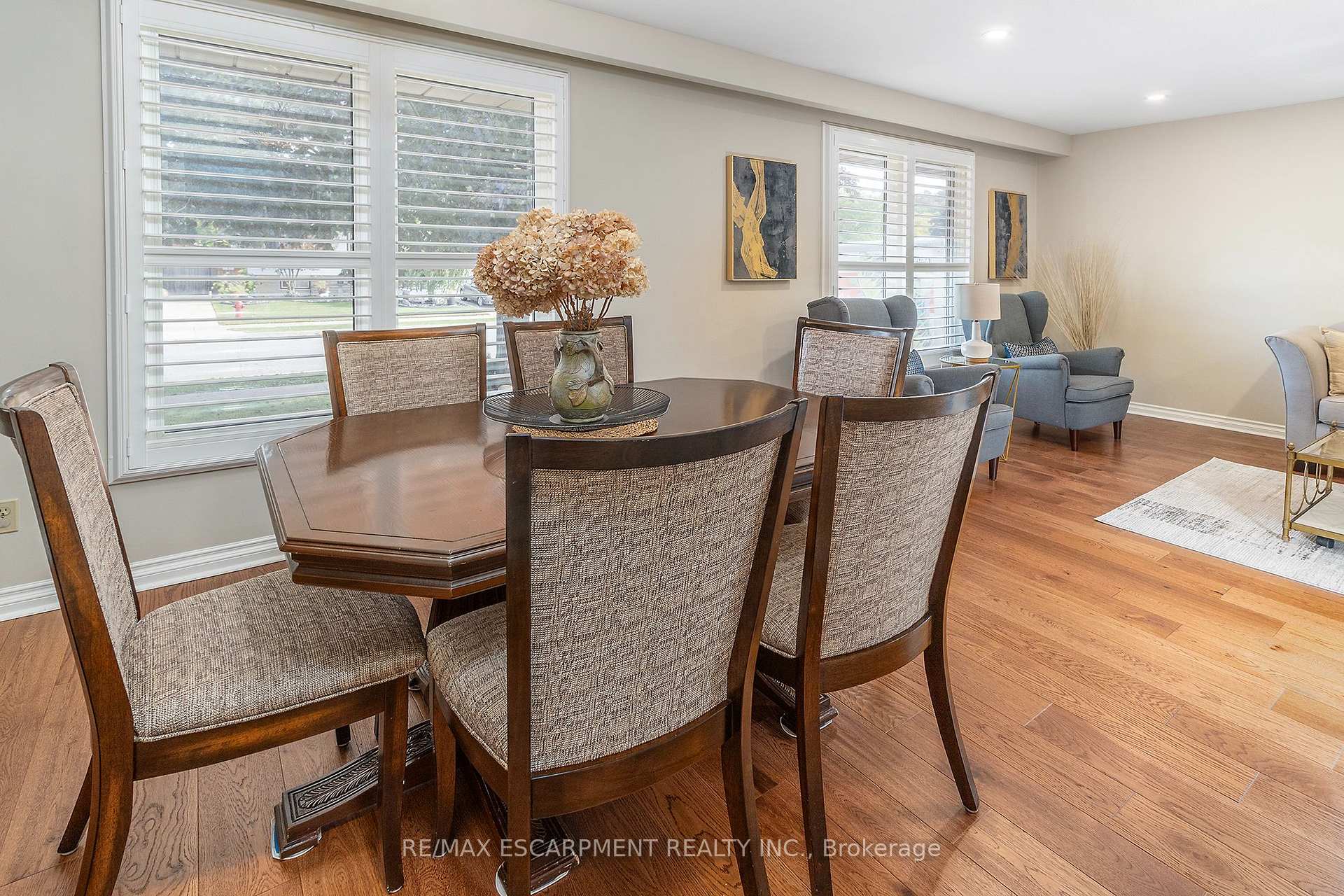 Photo 9 of 21 Green Forest Drive, Hamilton, Stoney Creek — HOMEH