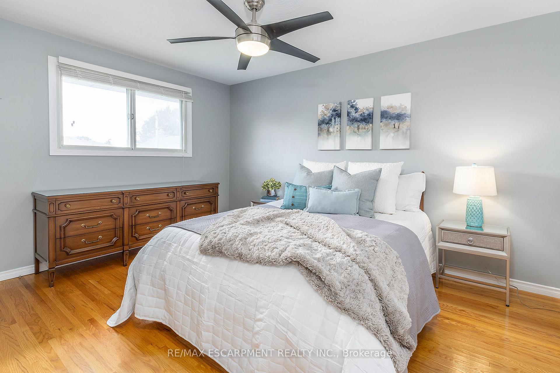 Photo 15 of 21 Green Forest Drive, Hamilton, Stoney Creek — HOMEH