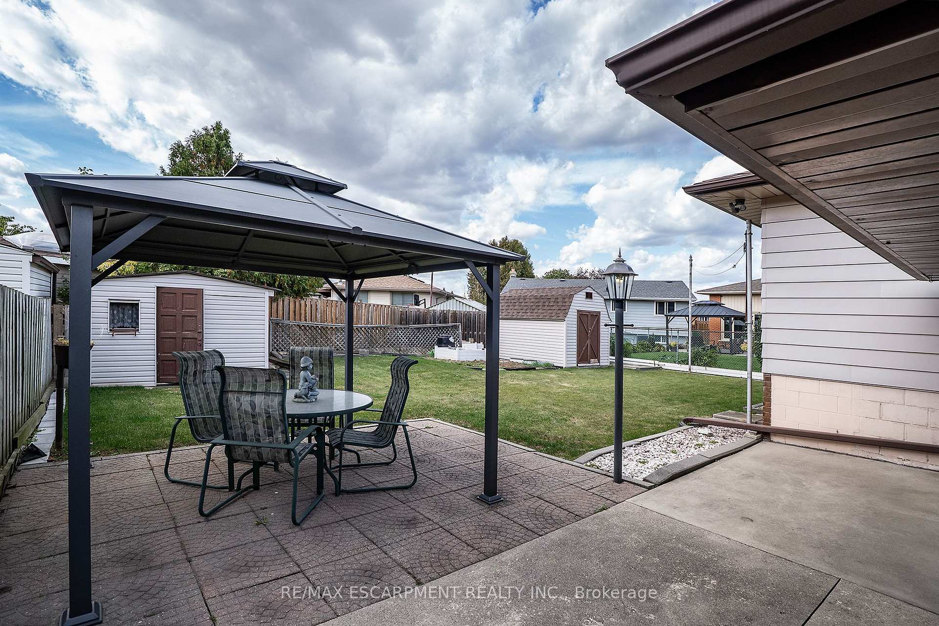 Photo 23 of 21 Green Forest Drive, Hamilton, Stoney Creek — HOMEH