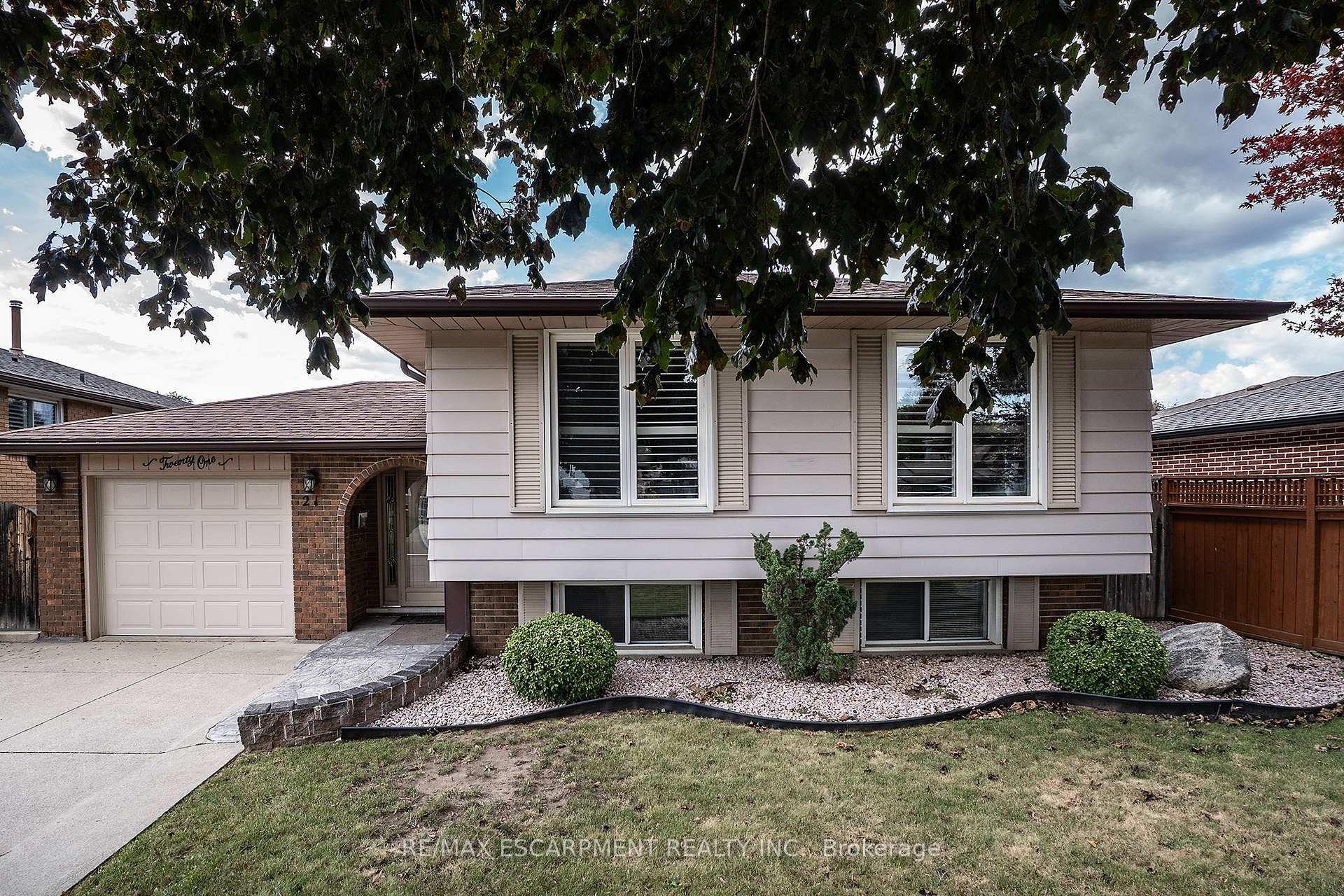 Photo 26 of 21 Green Forest Drive, Hamilton, Stoney Creek — HOMEH