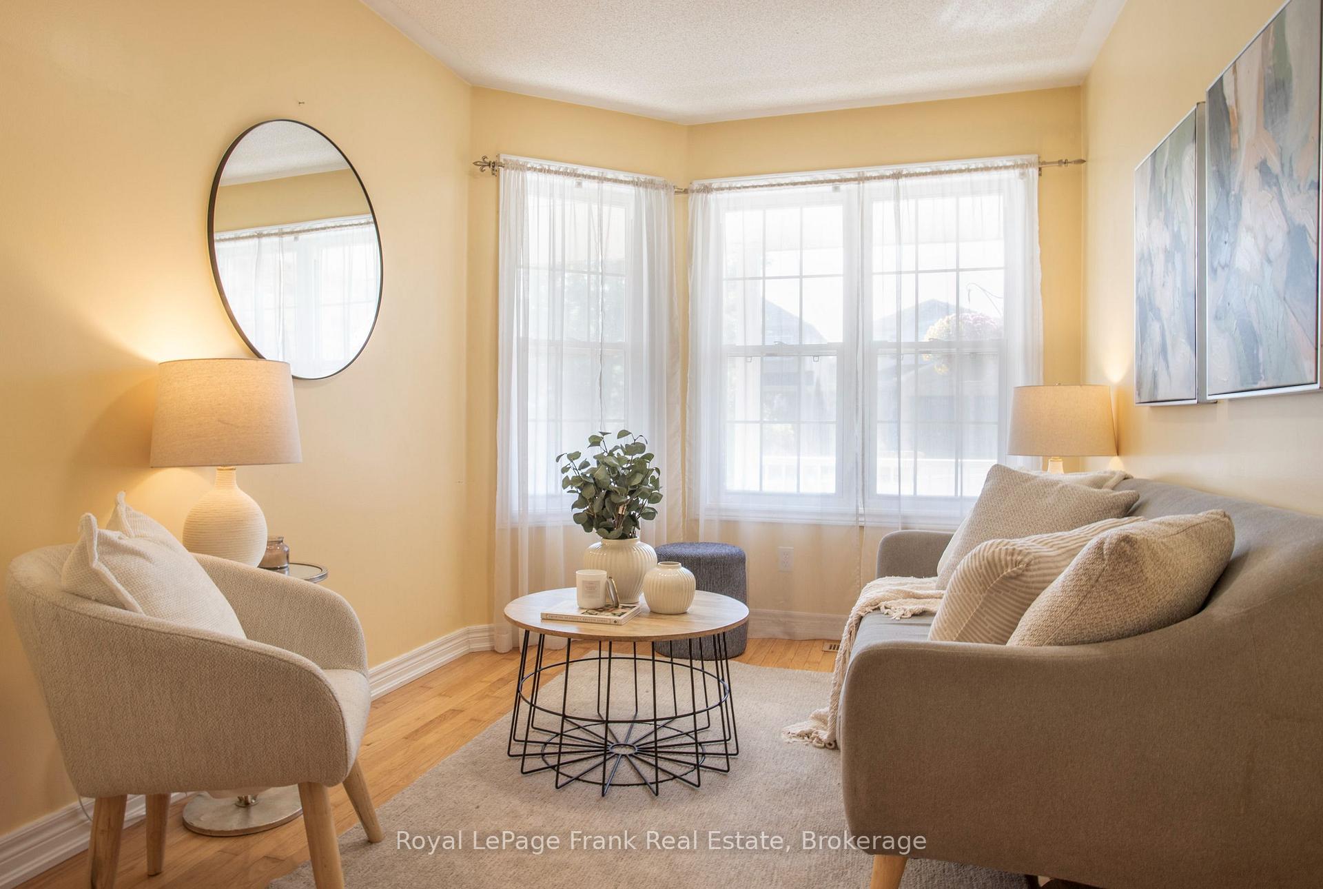 Photo 6 of 217 Cornish Drive, Clarington, Courtice — HOMEH