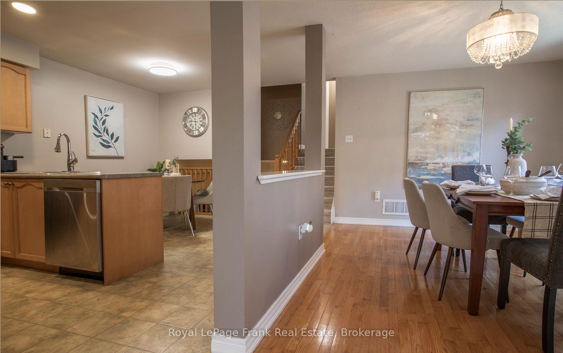 Photo 10 of 217 Cornish Drive, Clarington, Courtice — HOMEH