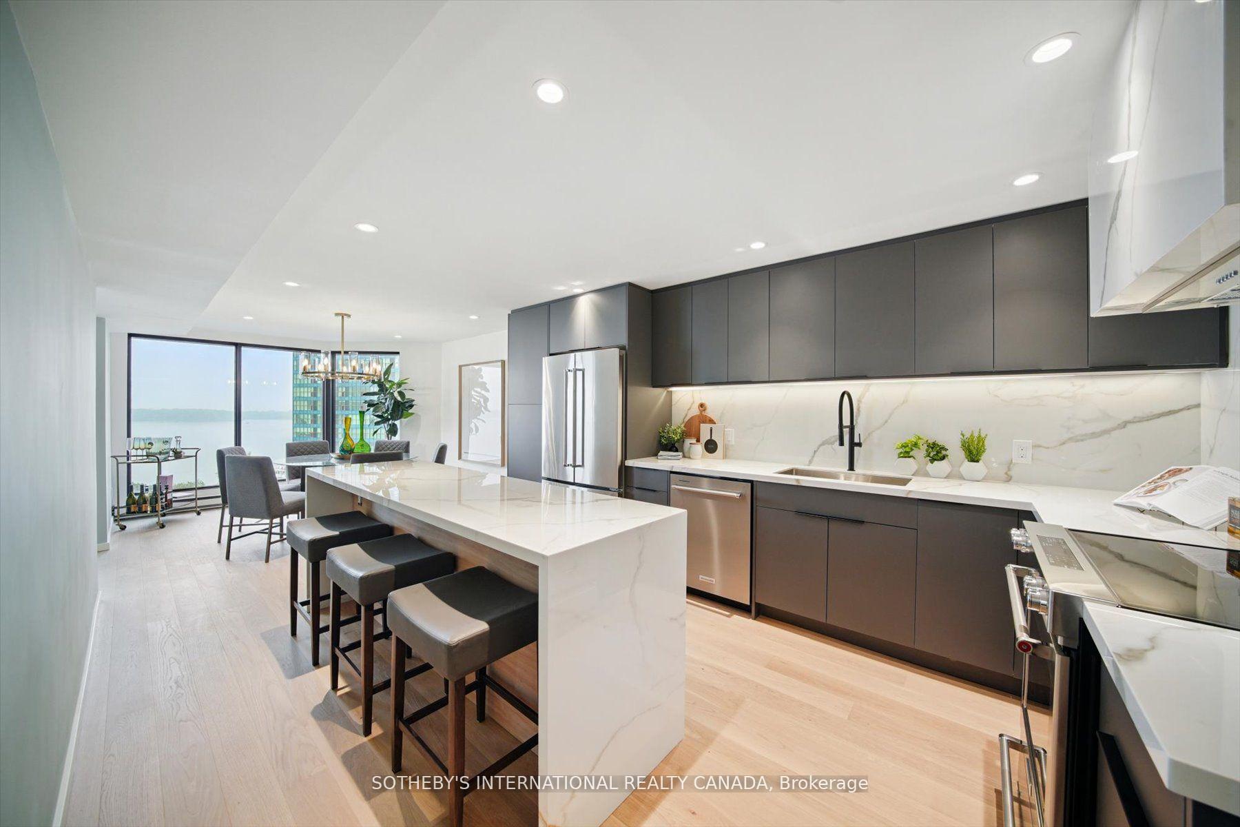 Photo 2 of Unit 1110, 65 Harbour Square, Toronto, Waterfront Communities — HOMEH