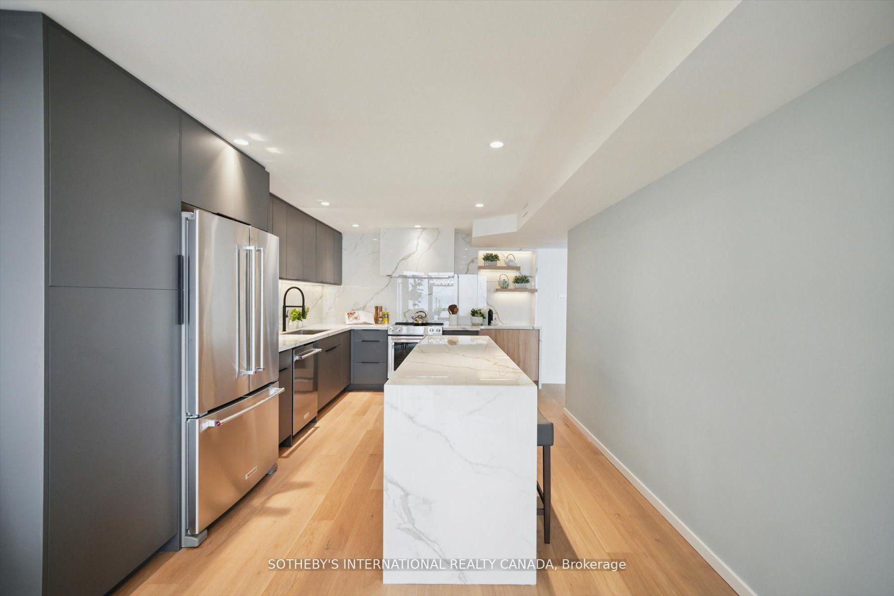 Photo 7 of Unit 1110, 65 Harbour Square, Toronto, Waterfront Communities — HOMEH