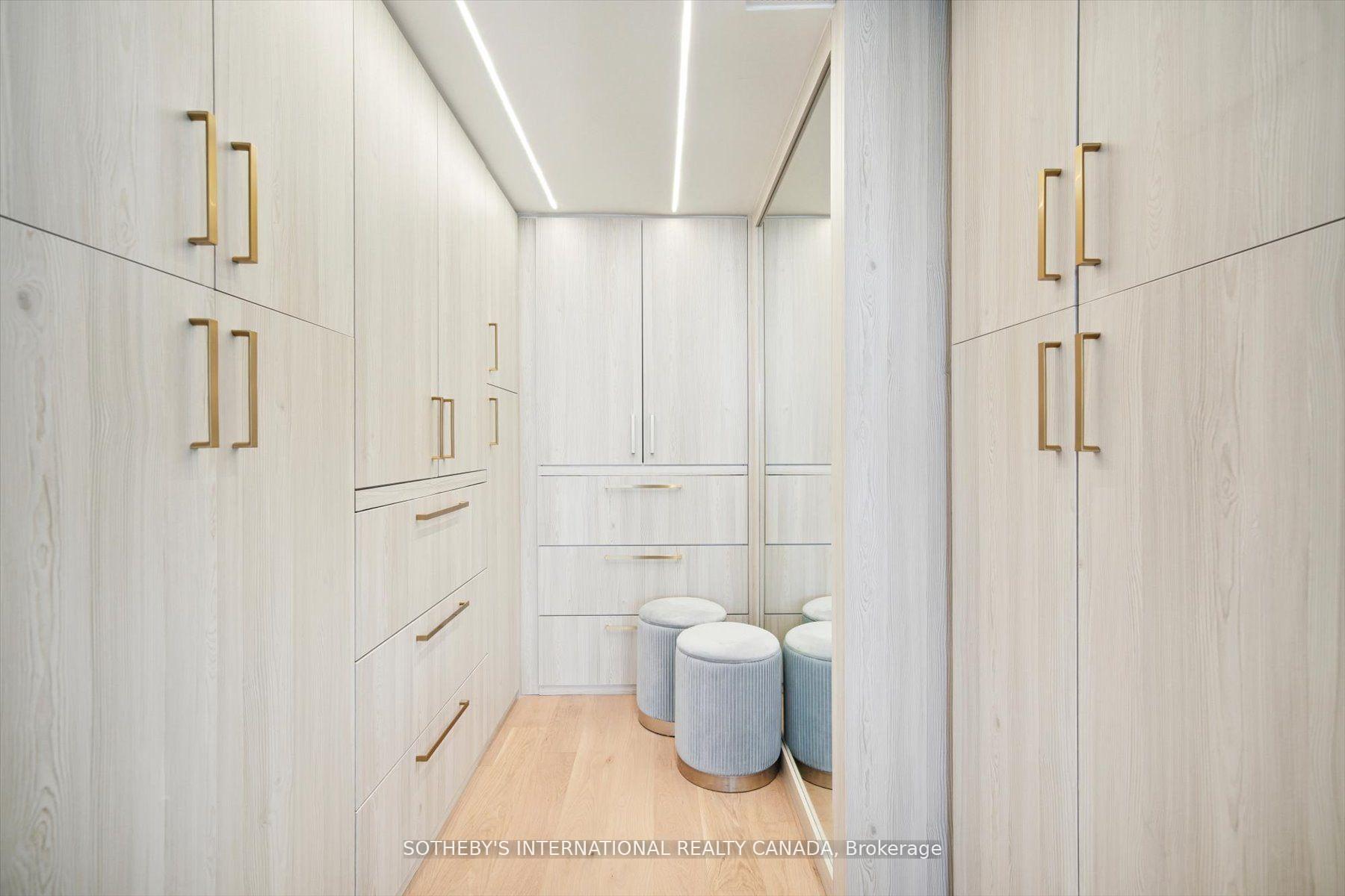 Photo 15 of Unit 1110, 65 Harbour Square, Toronto, Waterfront Communities — HOMEH